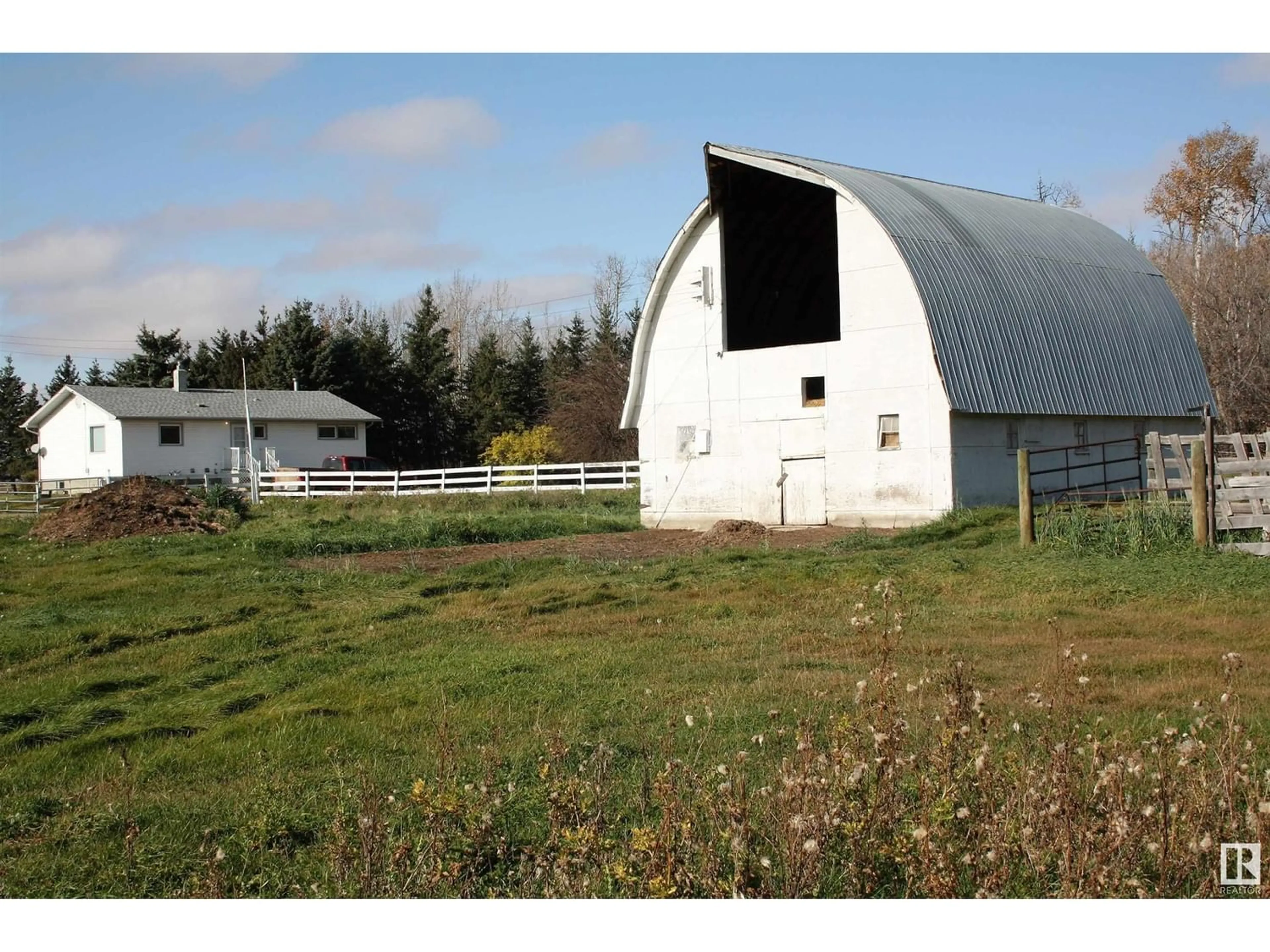 Shed for 58325 Hwy 44, Rural Westlock County Alberta T7P2P5