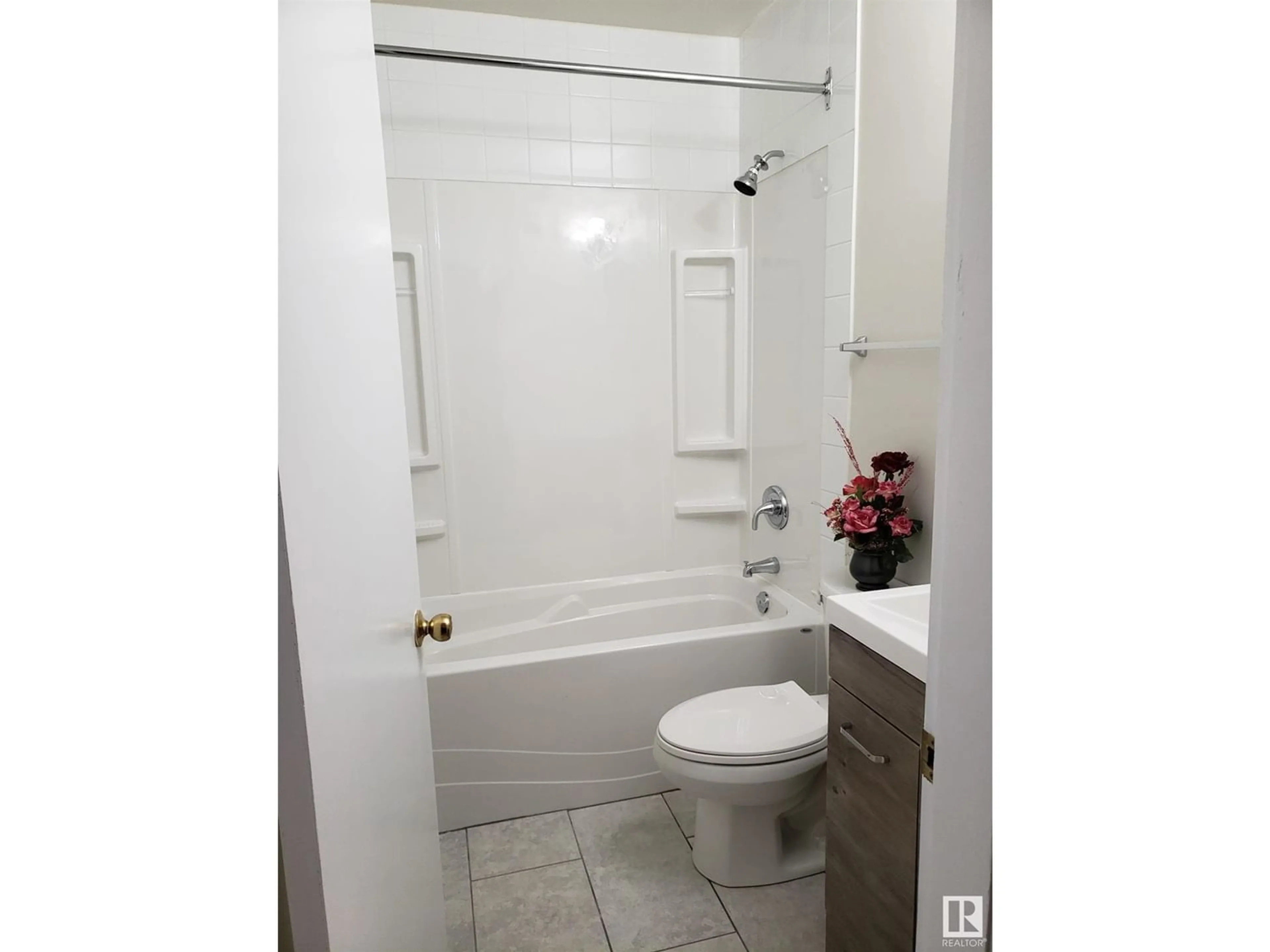 Standard bathroom, not visible floor for 11716 124 ST NW, Edmonton Alberta T5M0K9