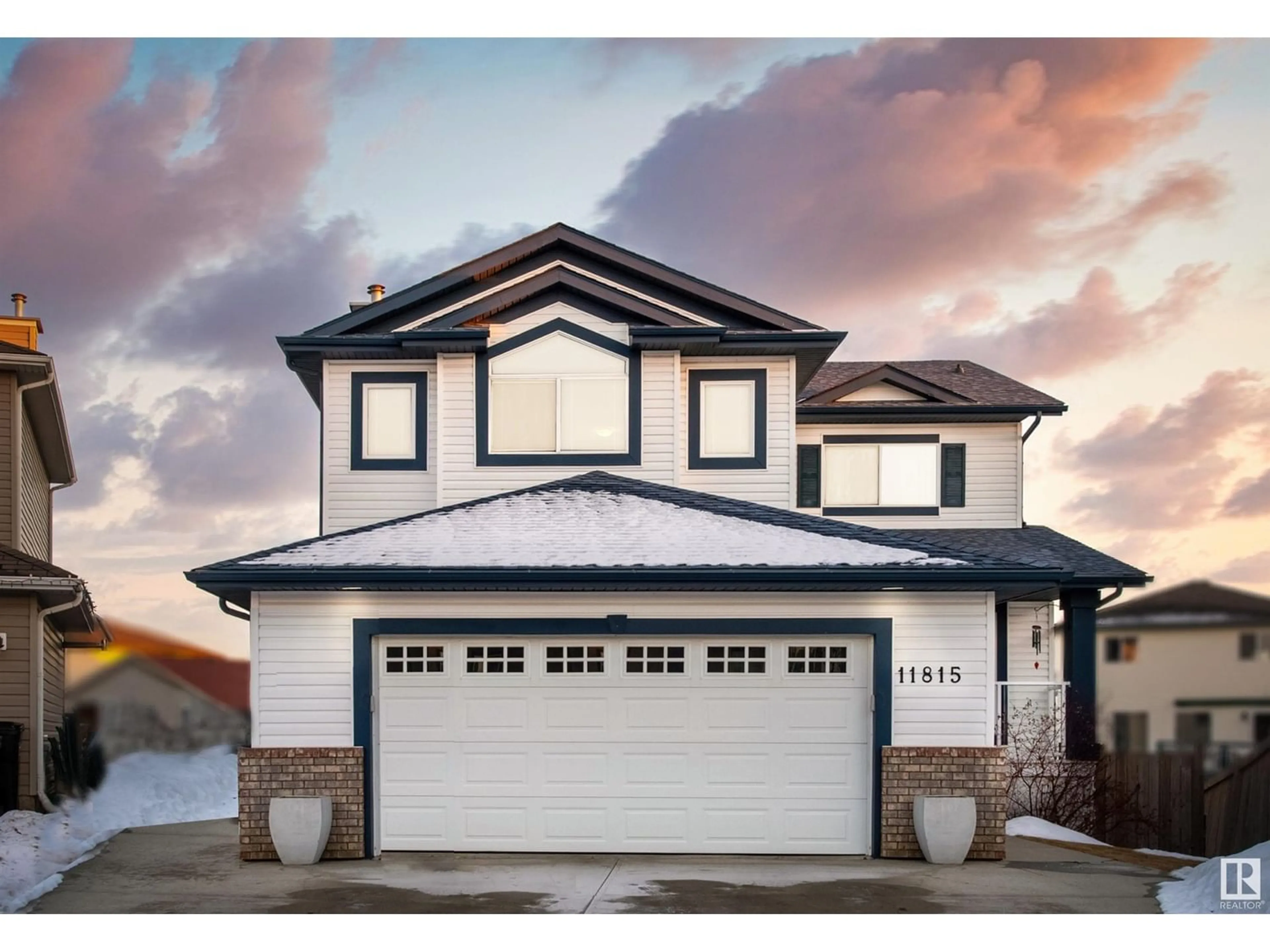 Home with vinyl exterior material for 11815 171 AV NW, Edmonton Alberta T5X6H8