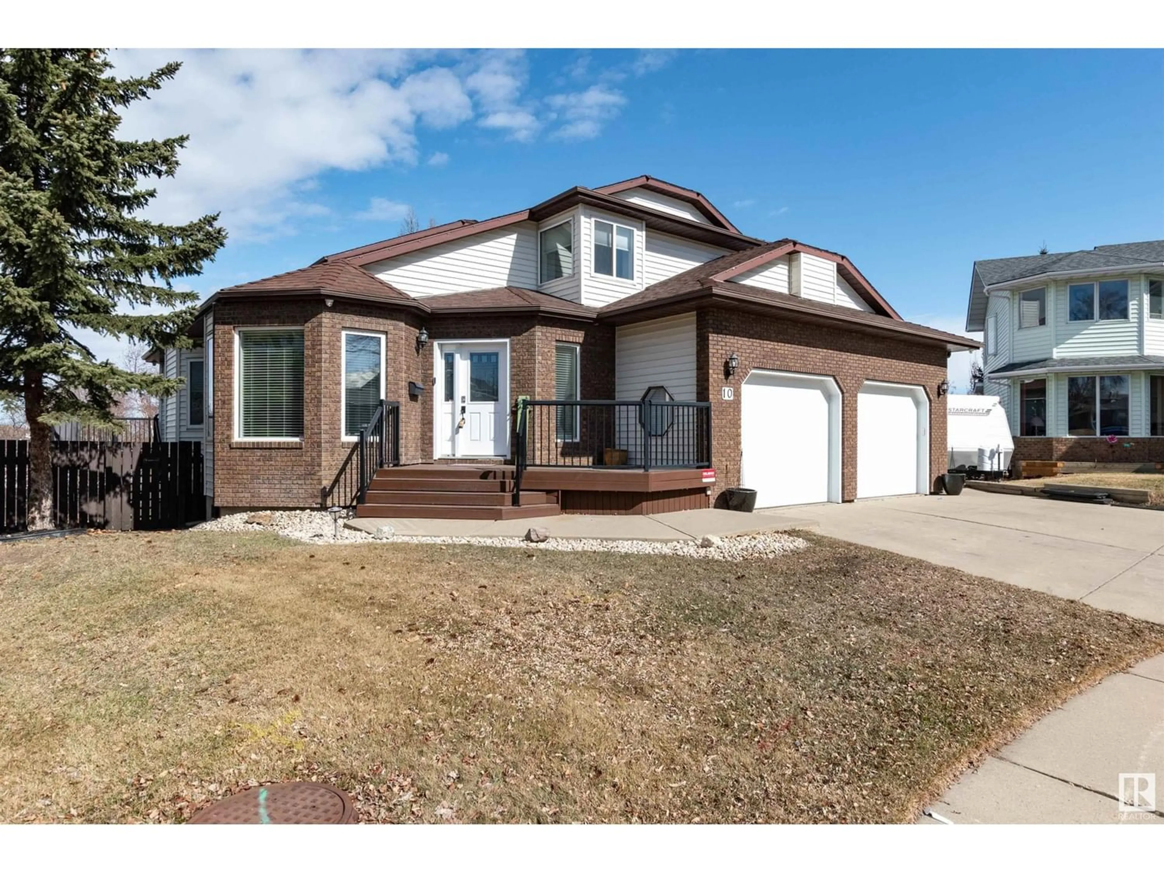 Frontside or backside of a home for 10 Canterburry TC, Sherwood Park Alberta T8H1E8