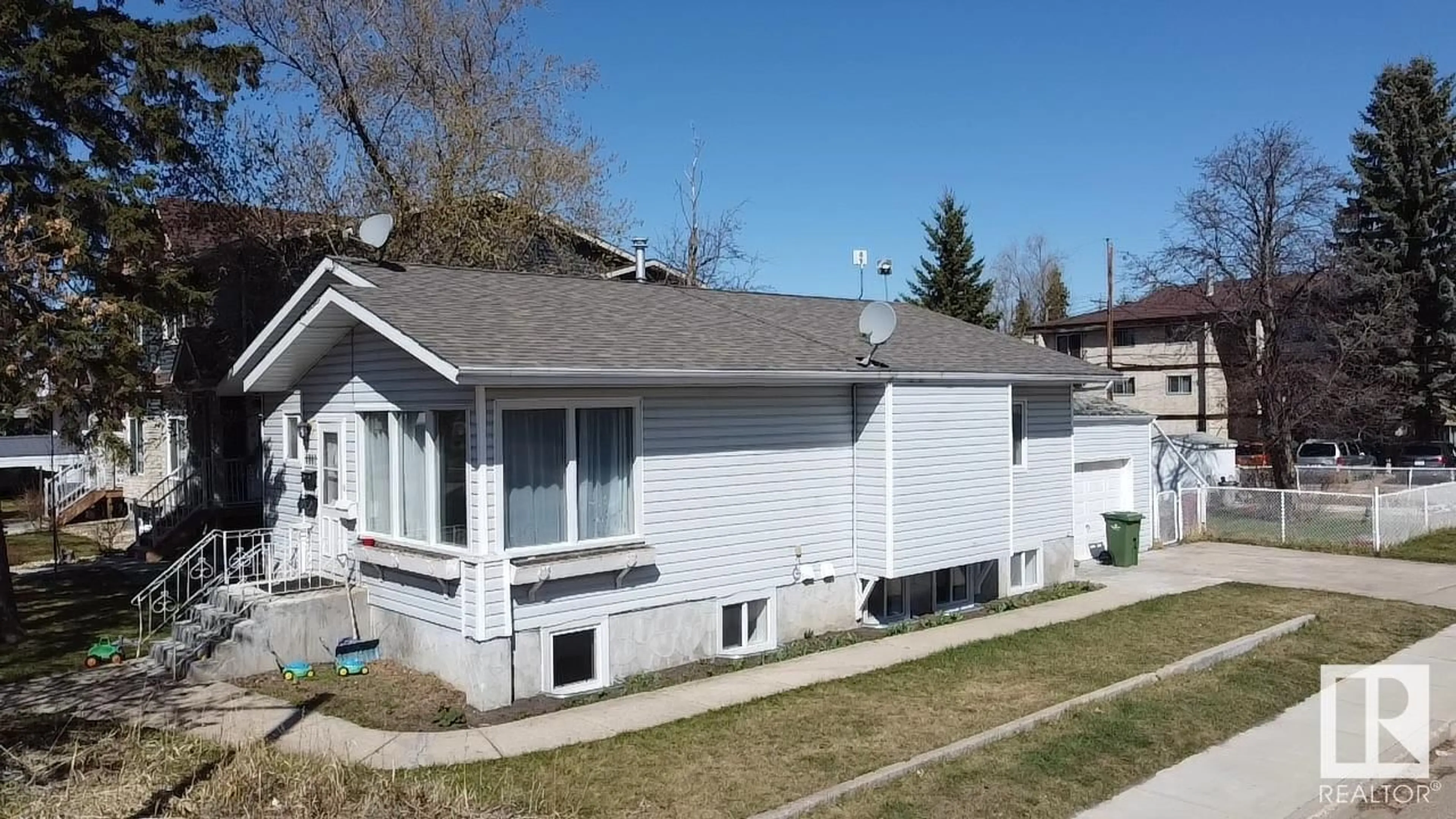 Frontside or backside of a home for 4602 55 AV, Wetaskiwin Alberta T9A1A2