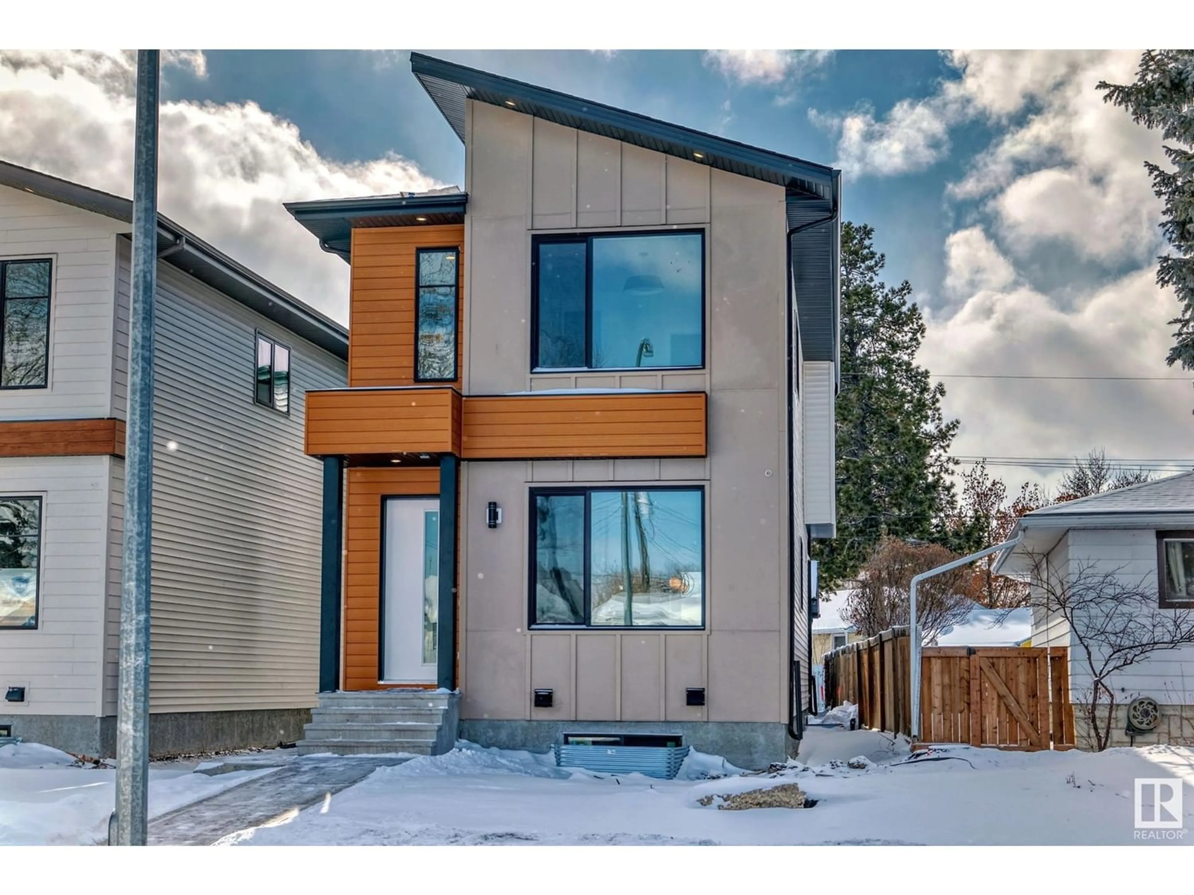 Frontside or backside of a home for 8237 93A AV NW, Edmonton Alberta T6C1V5