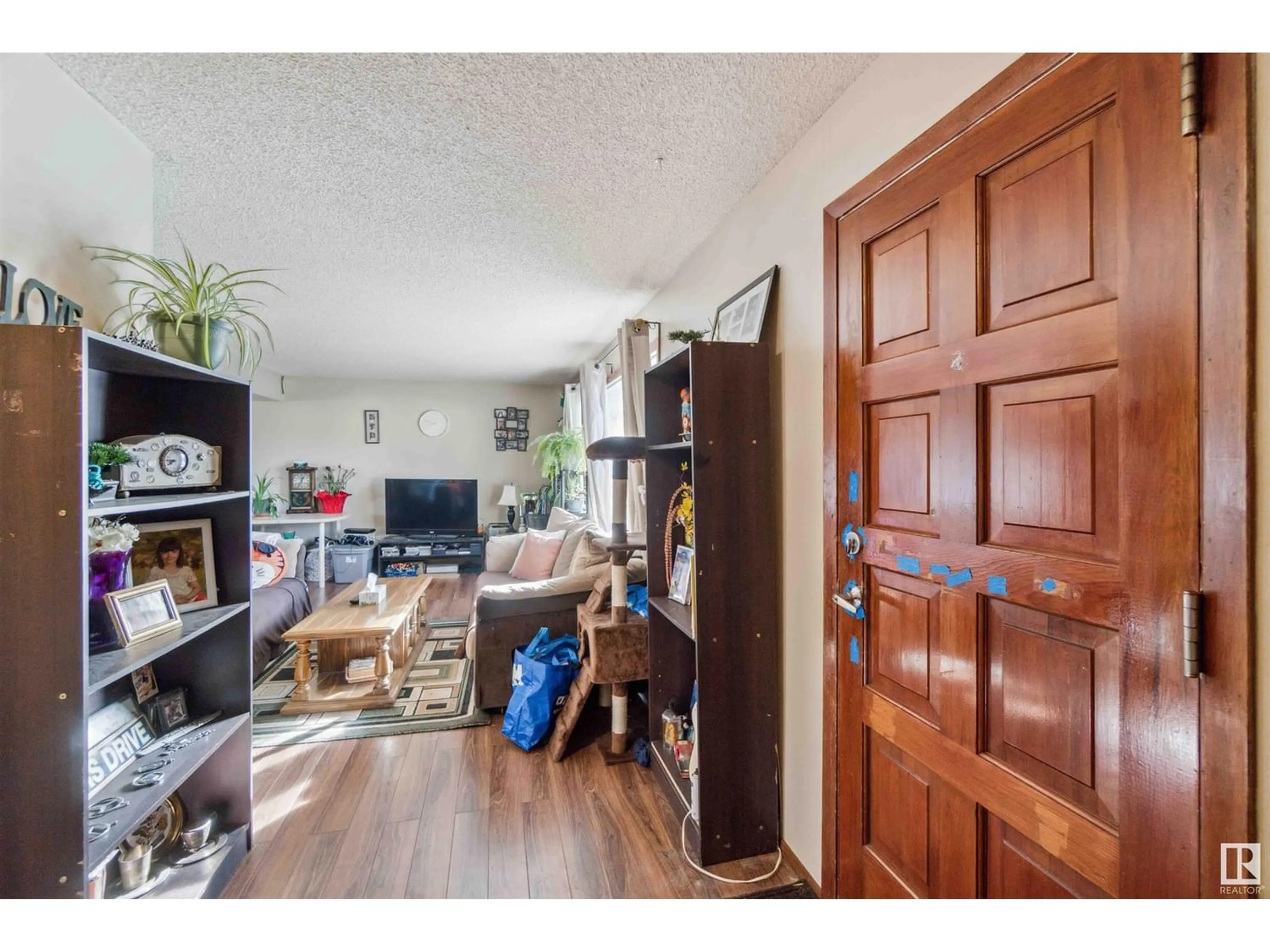 A pic of a room for 9104/9106 117 AV NW, Edmonton Alberta T5G4N8