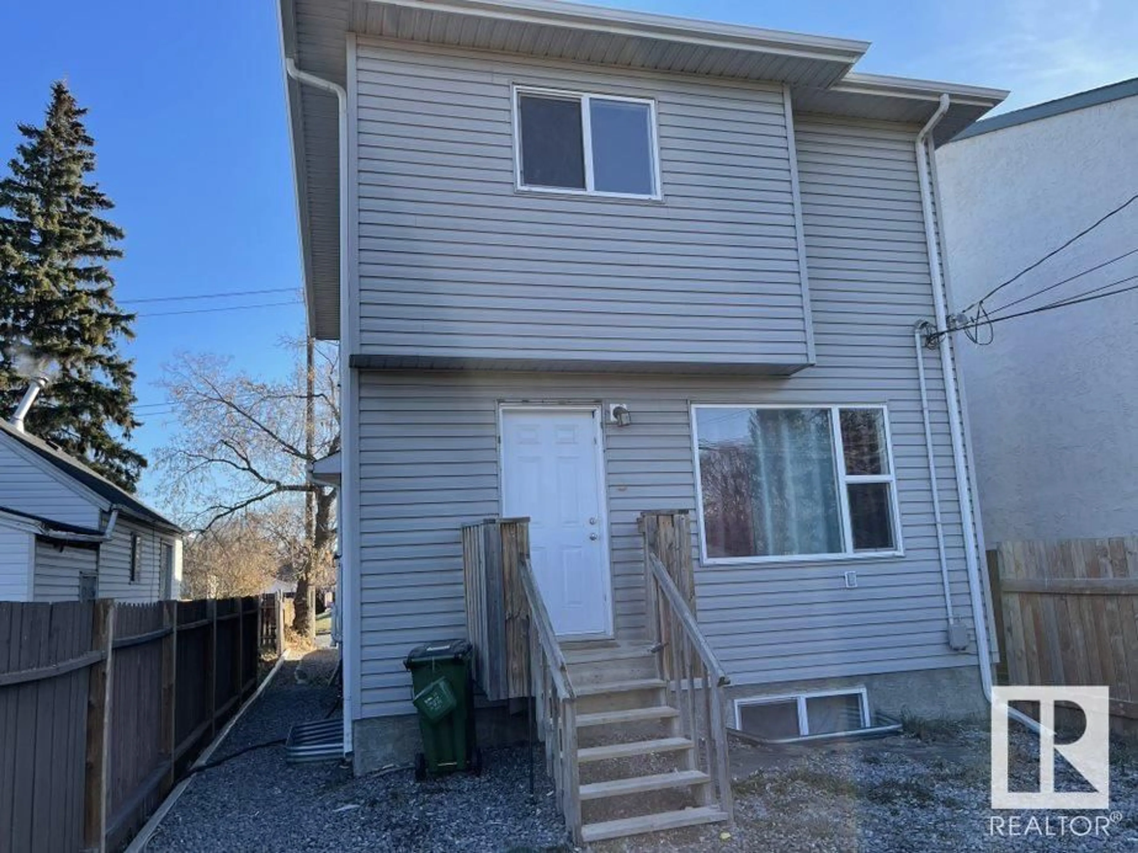 A pic from exterior of the house or condo for 12042 66 ST NW NW, Edmonton Alberta T5B1J6