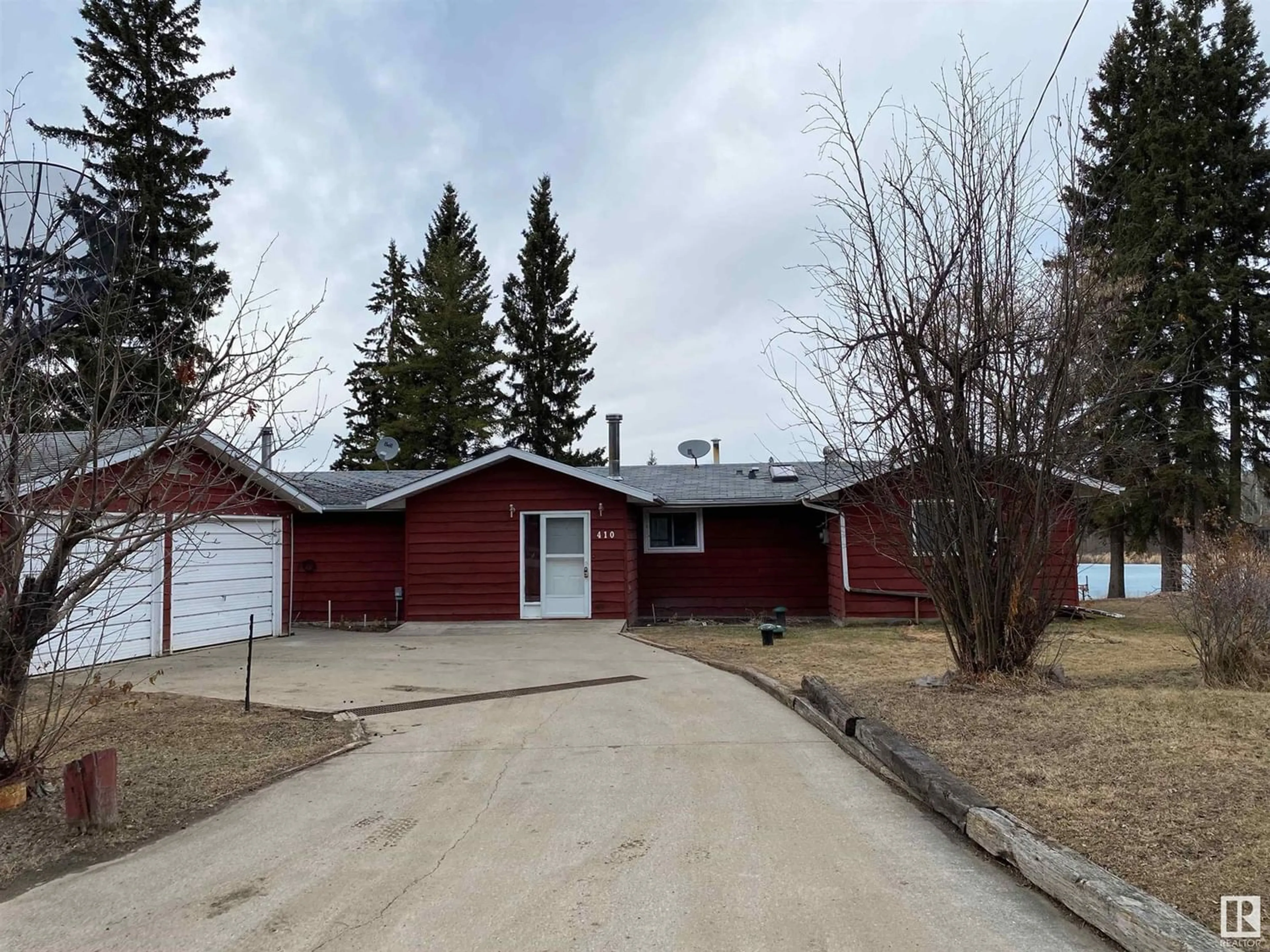 Standard kitchen for 410 Spruce AV, Rural Athabasca County Alberta T0A0M0