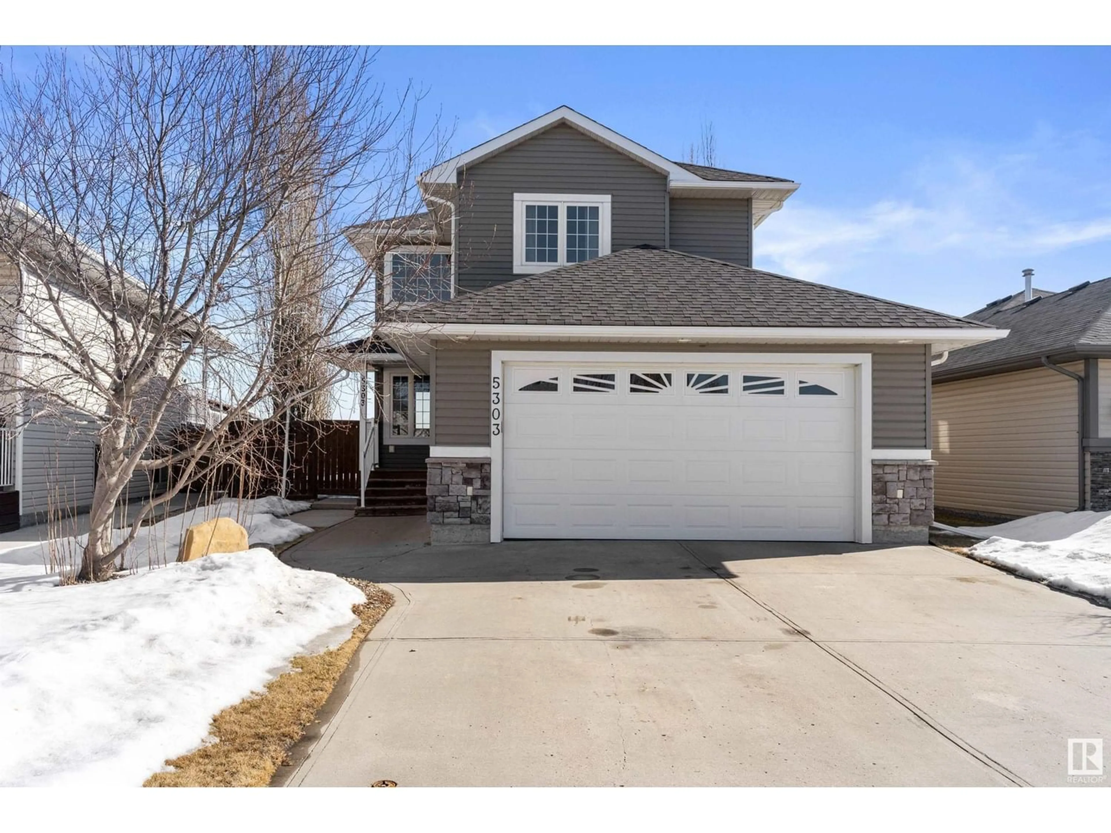 Frontside or backside of a home for 5303 42 ST, Wetaskiwin Alberta T9A3T1