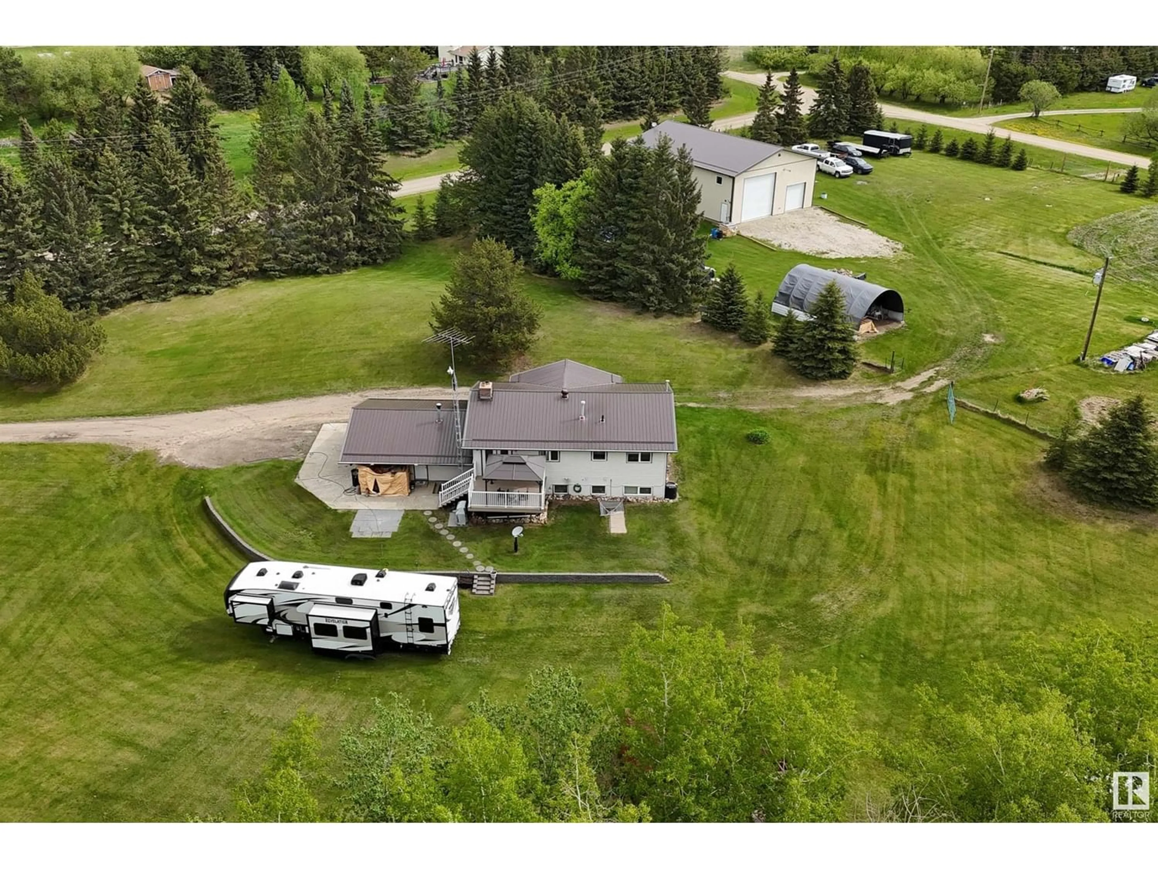 Frontside or backside of a home for 70 53417 RGE RD 14, Rural Parkland County Alberta T7Y0B5