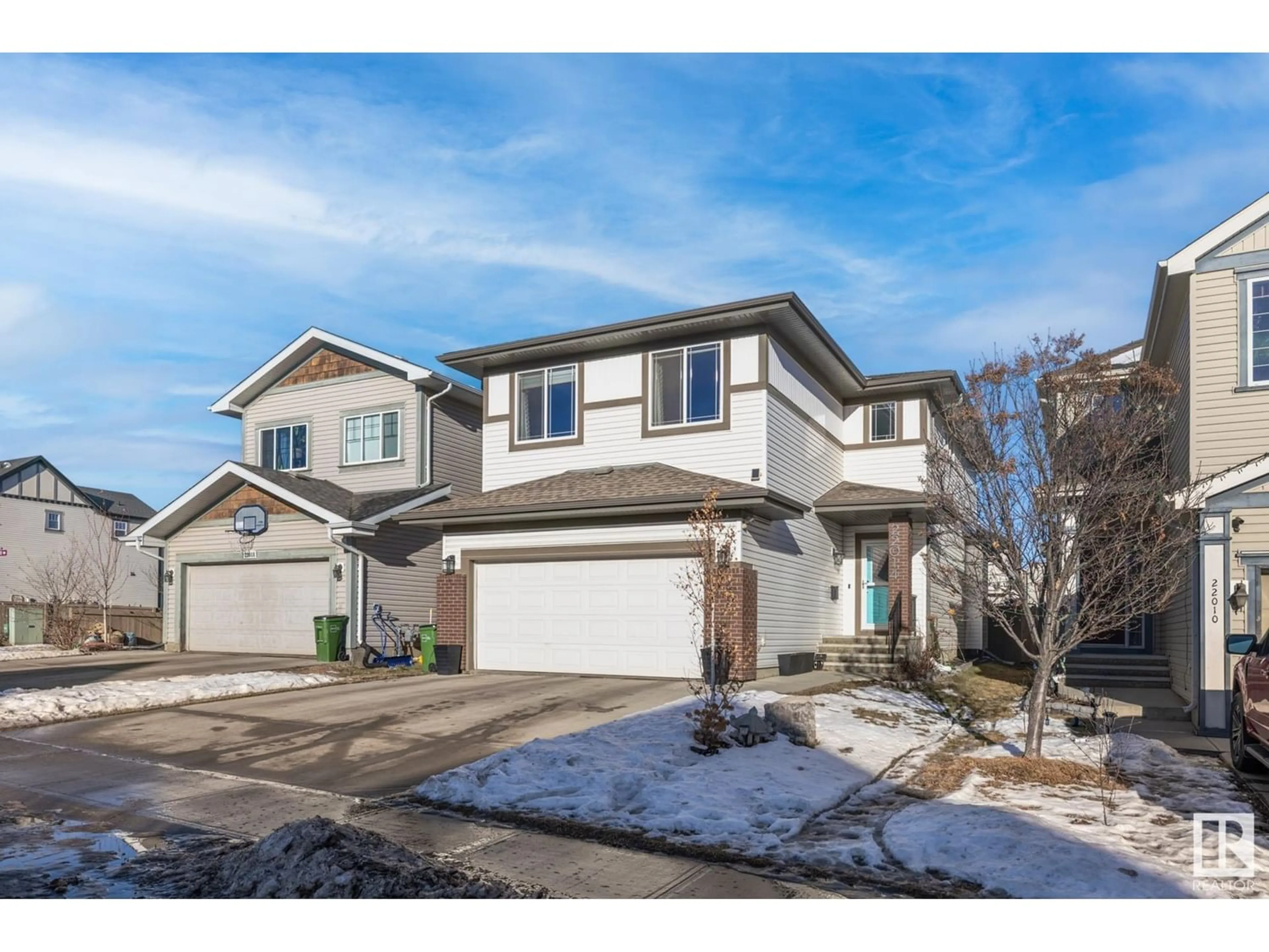 Frontside or backside of a home for 22014 94A AV NW, Edmonton Alberta T5T4A4