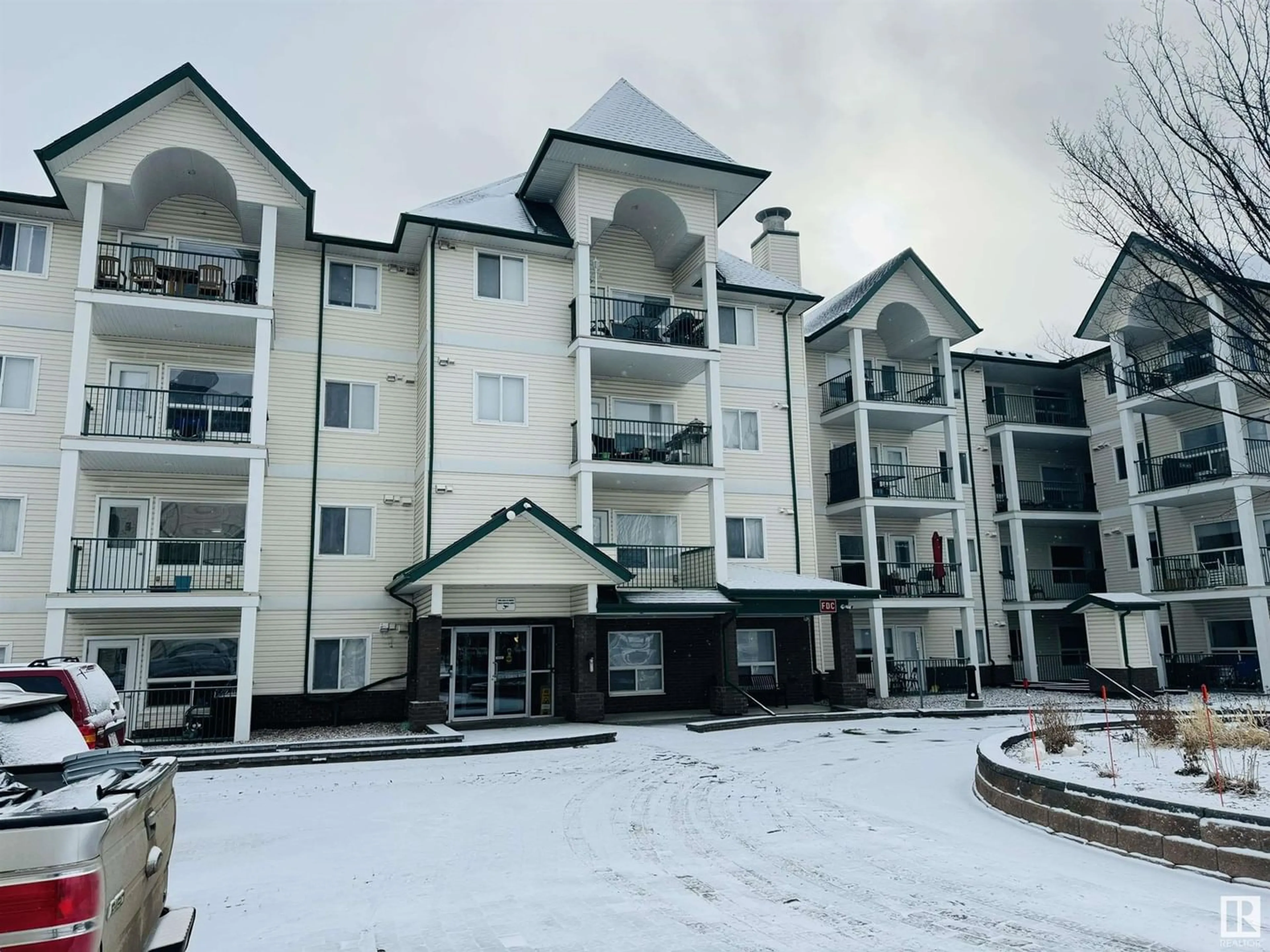 A pic from exterior of the house or condo for #122 13625 34 ST NW, Edmonton Alberta T5A0E3