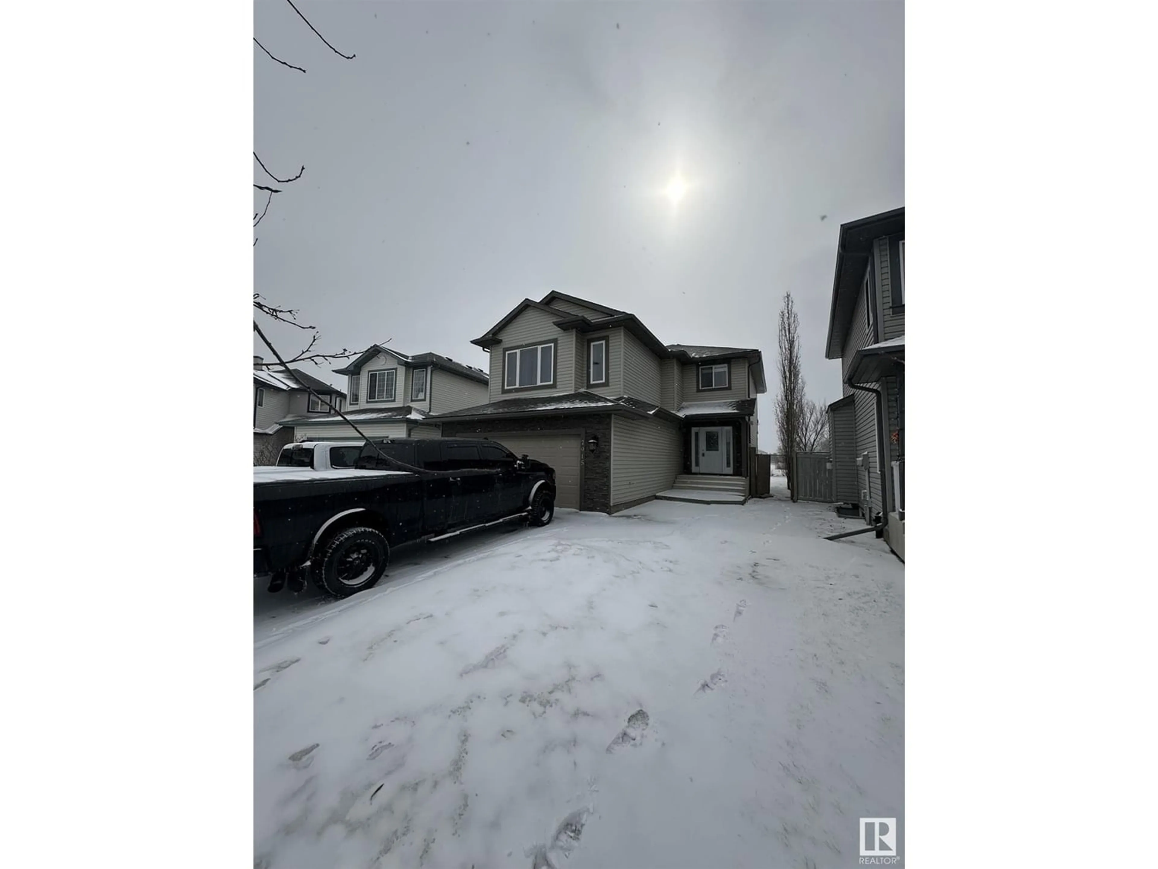 Street view for 7915 3 AV SW, Edmonton Alberta T6X1K6