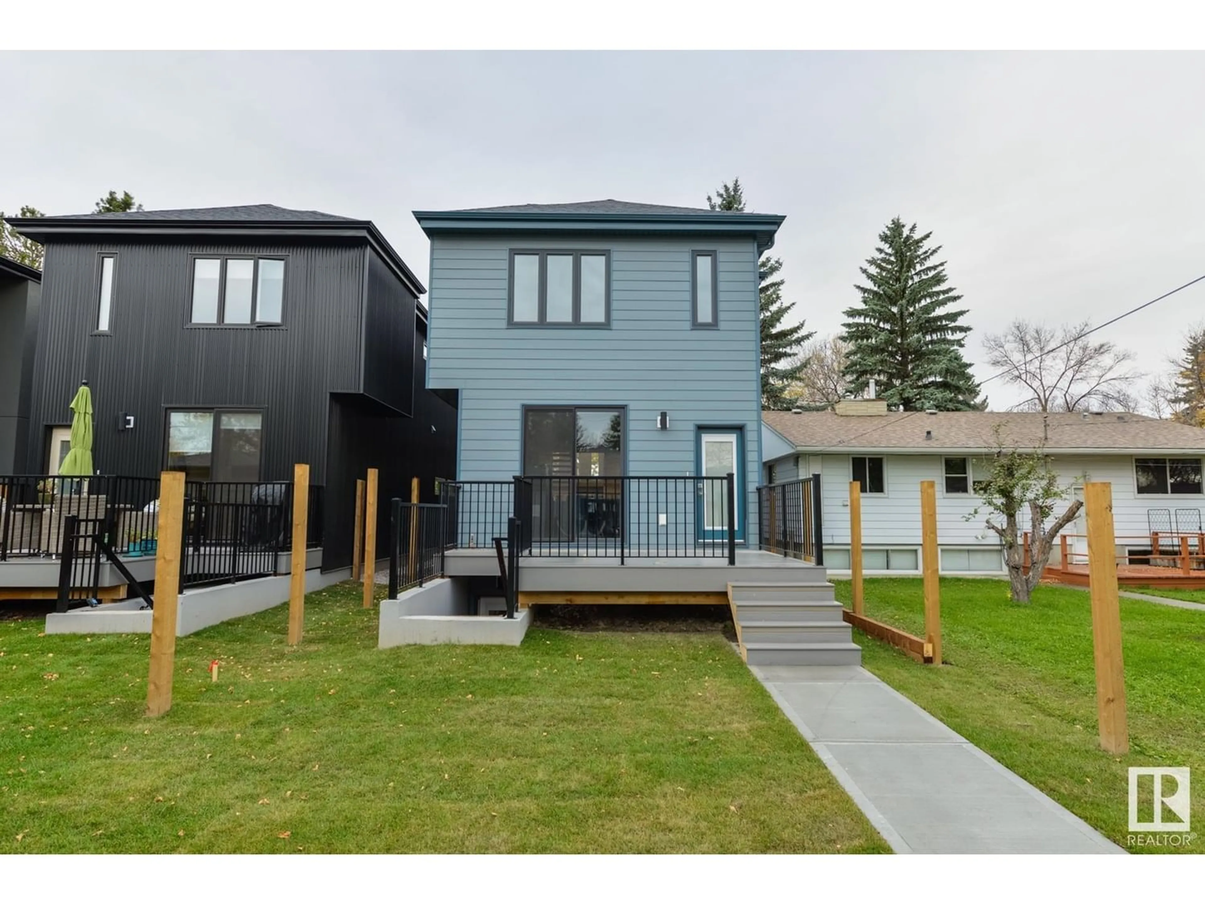 Frontside or backside of a home for 10839 140 ST NW, Edmonton Alberta T5M1S4