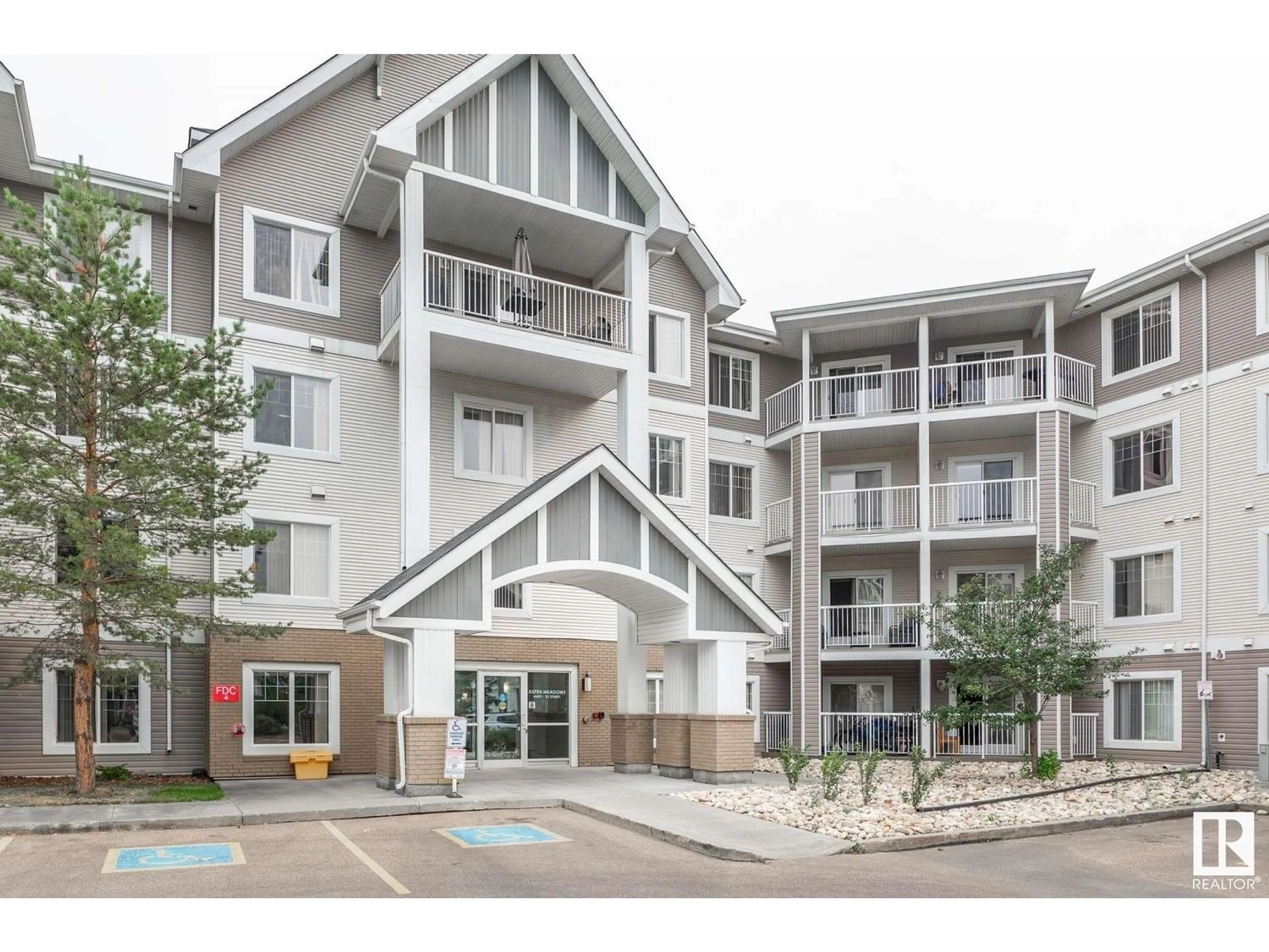 A pic from exterior of the house or condo for #117 2204 44 AV NW, Edmonton Alberta T6T0G5