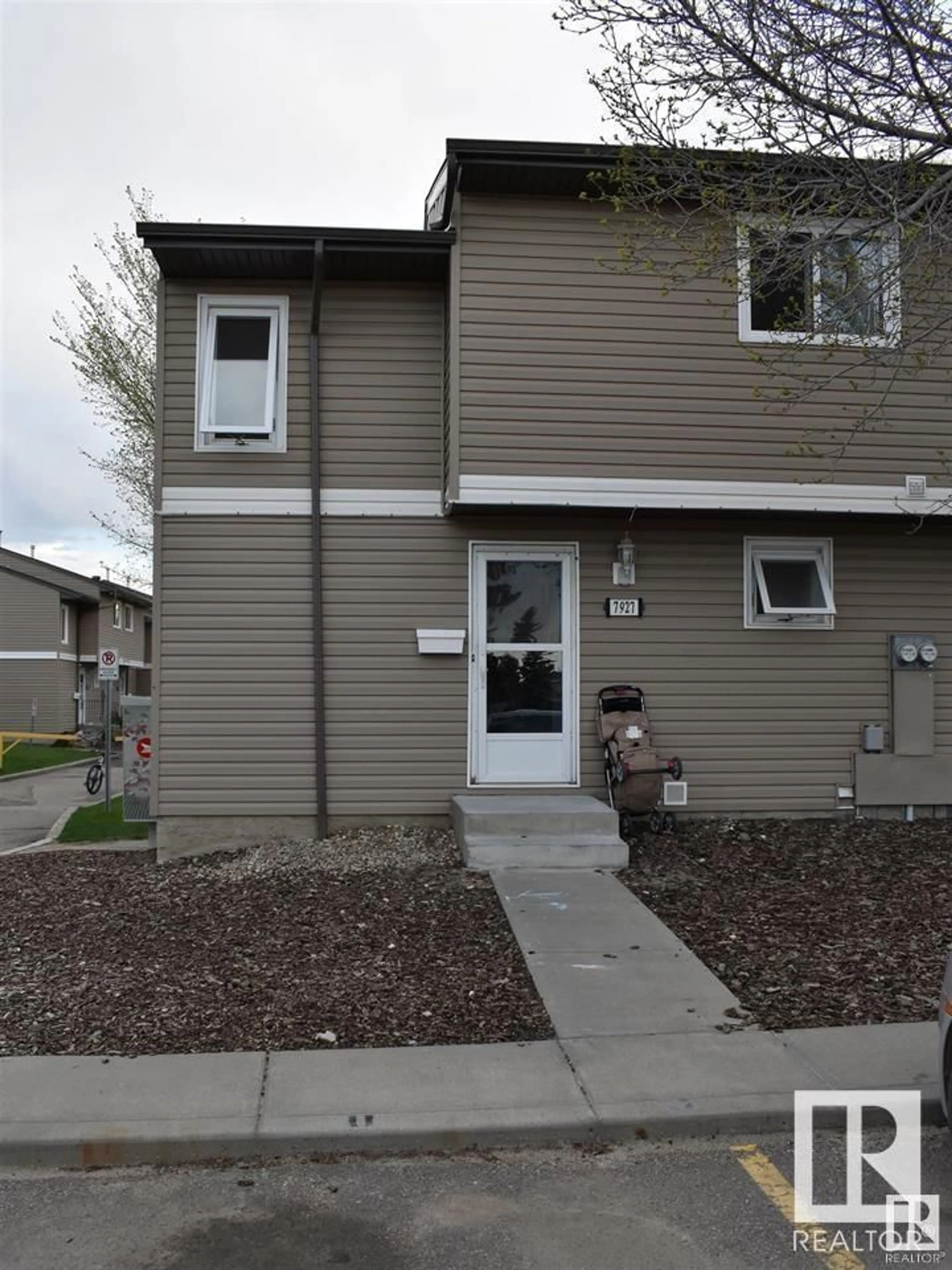 A pic from exterior of the house or condo for 7927 27 AV NW NW, Edmonton Alberta T6K3C9