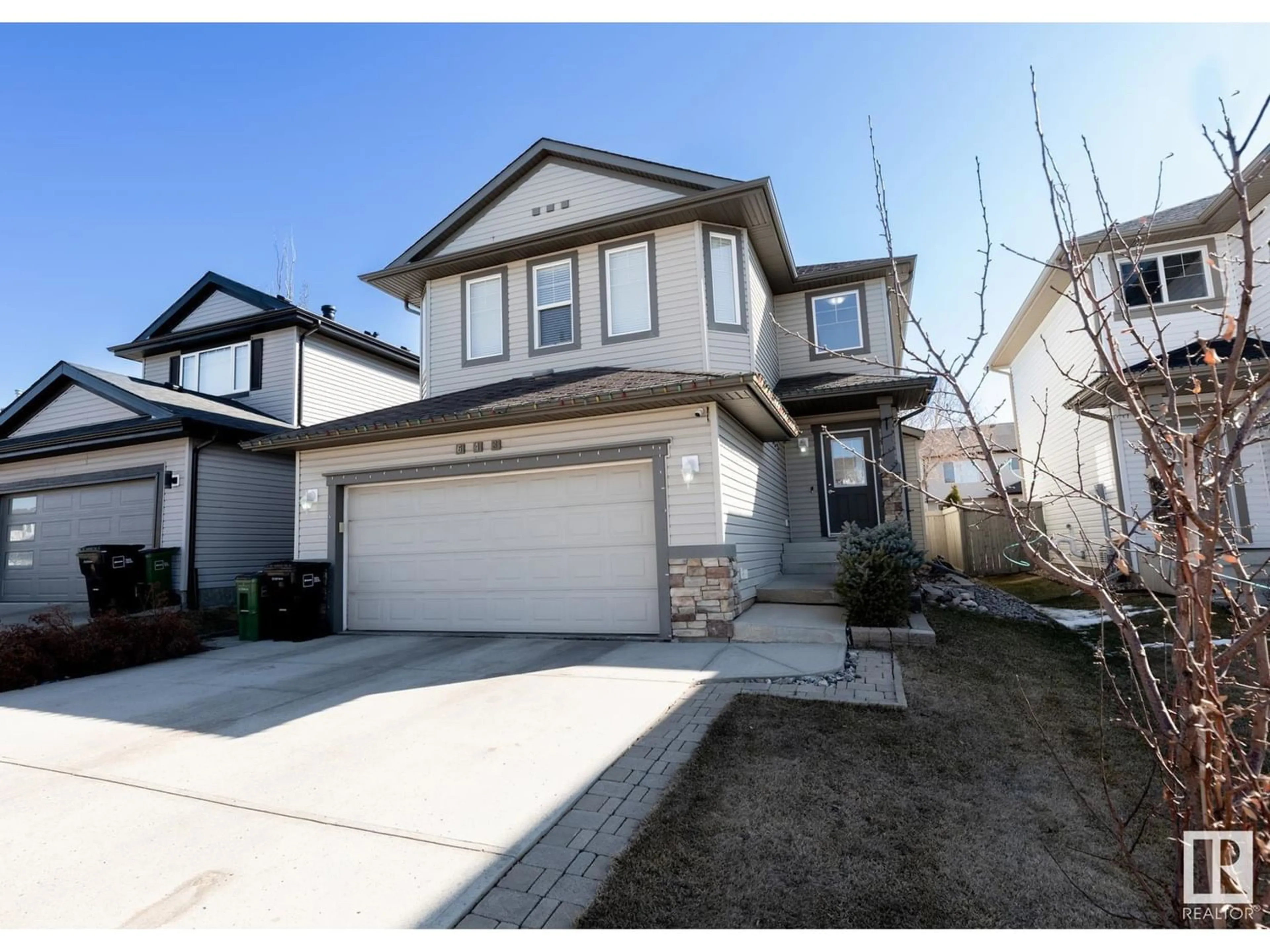 Frontside or backside of a home for 643 61 ST SW, Edmonton Alberta T6X0G2
