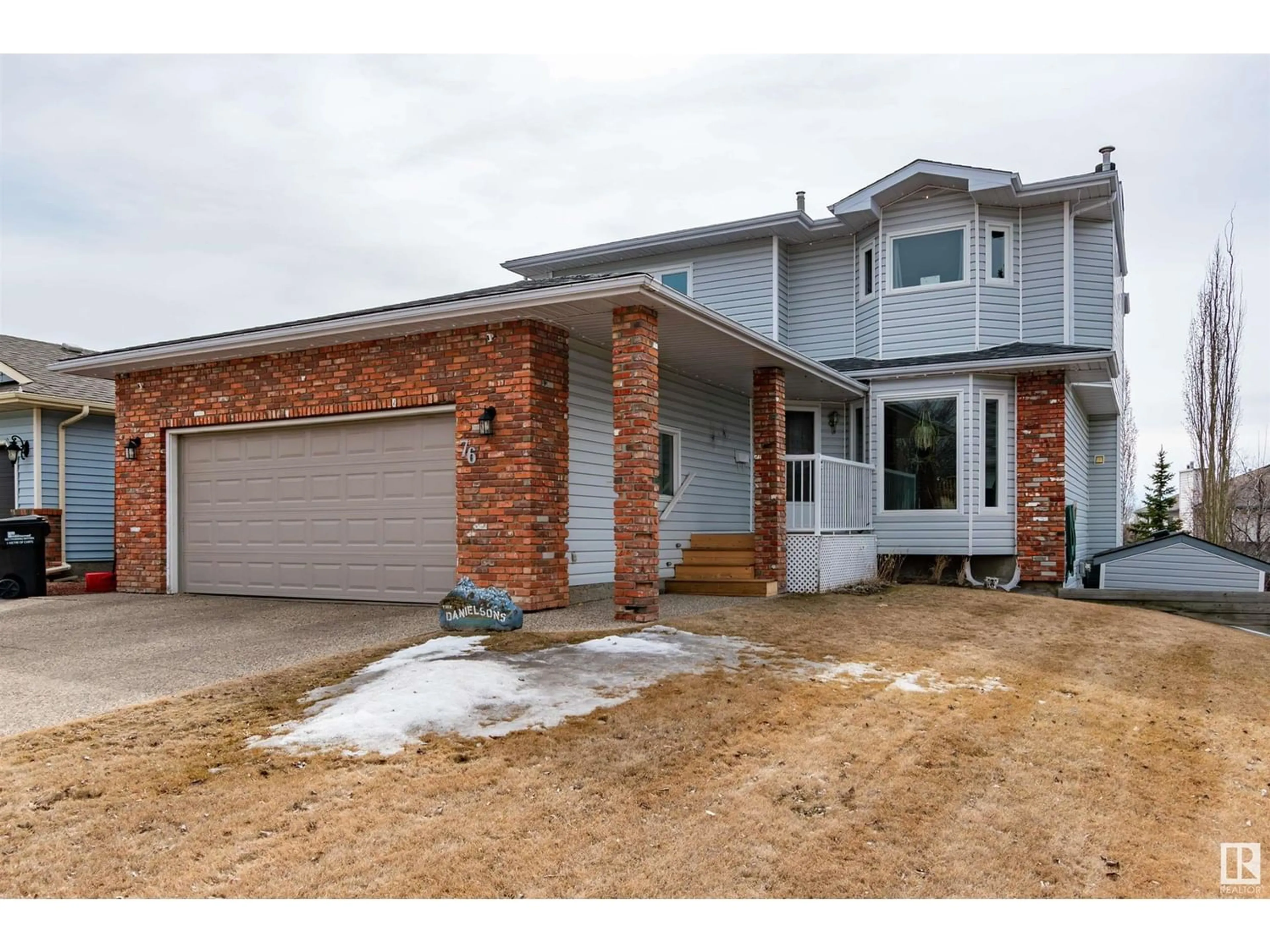 Frontside or backside of a home for 76 HIGHCLIFF RD, Sherwood Park Alberta T8A5L6