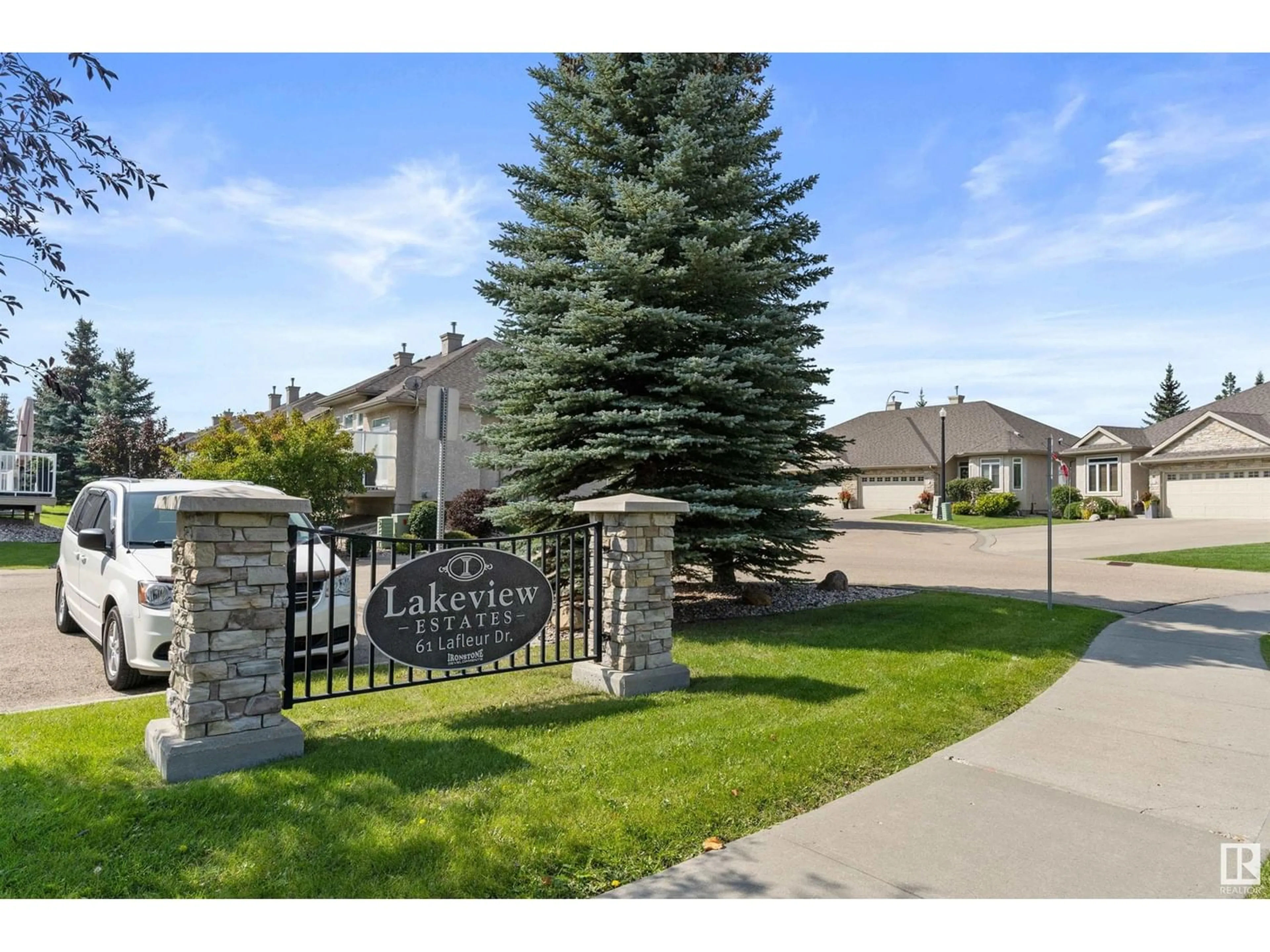 Fenced yard for #6 61 LAFLEUR DR, St. Albert Alberta T8N0X5