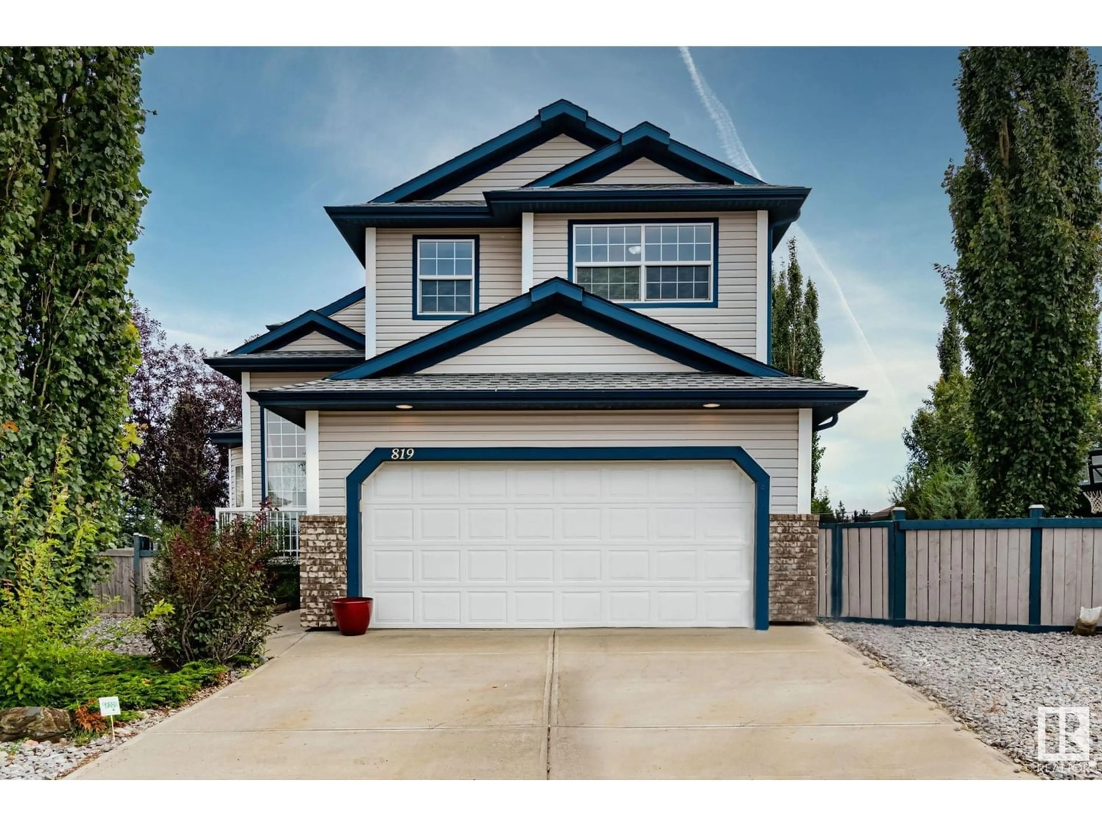 Frontside or backside of a home for 819 BRECKENRIDGE BA NW, Edmonton Alberta T5T6J8