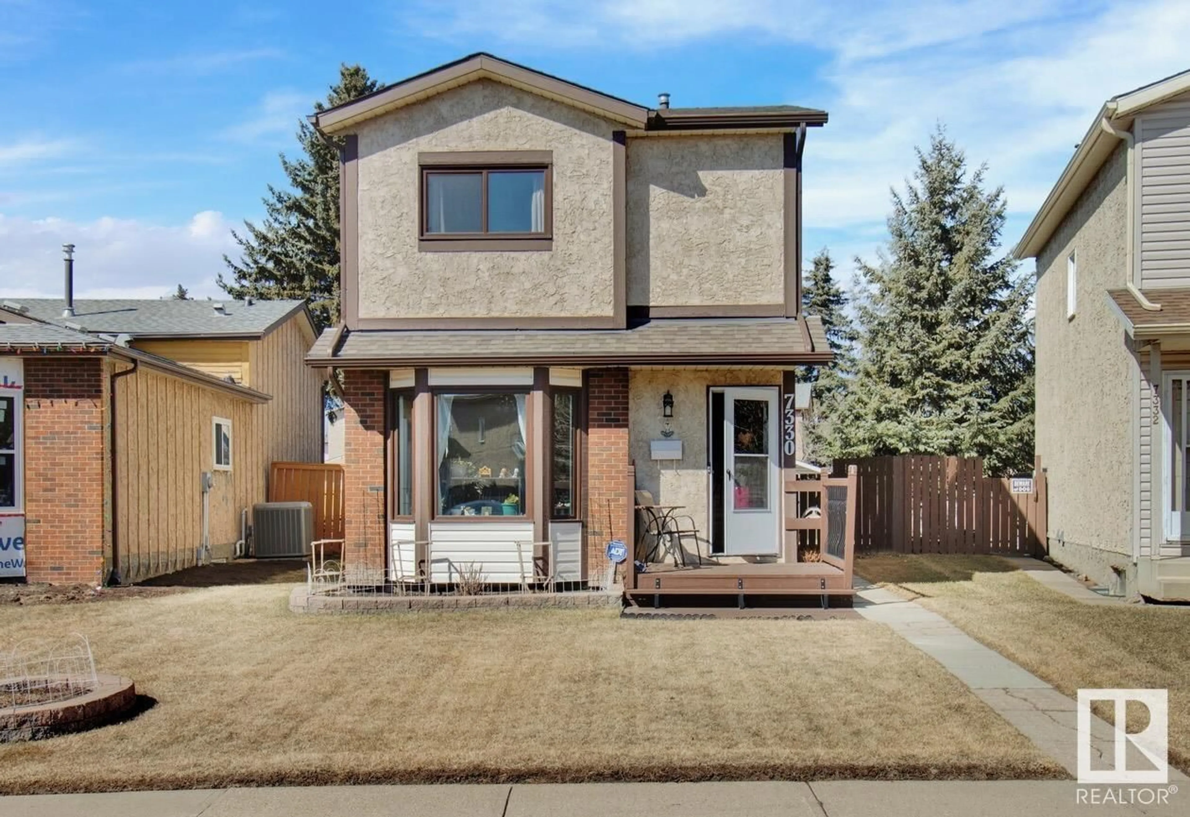 Frontside or backside of a home for 7330 183B ST NW, Edmonton Alberta T5T3Z8
