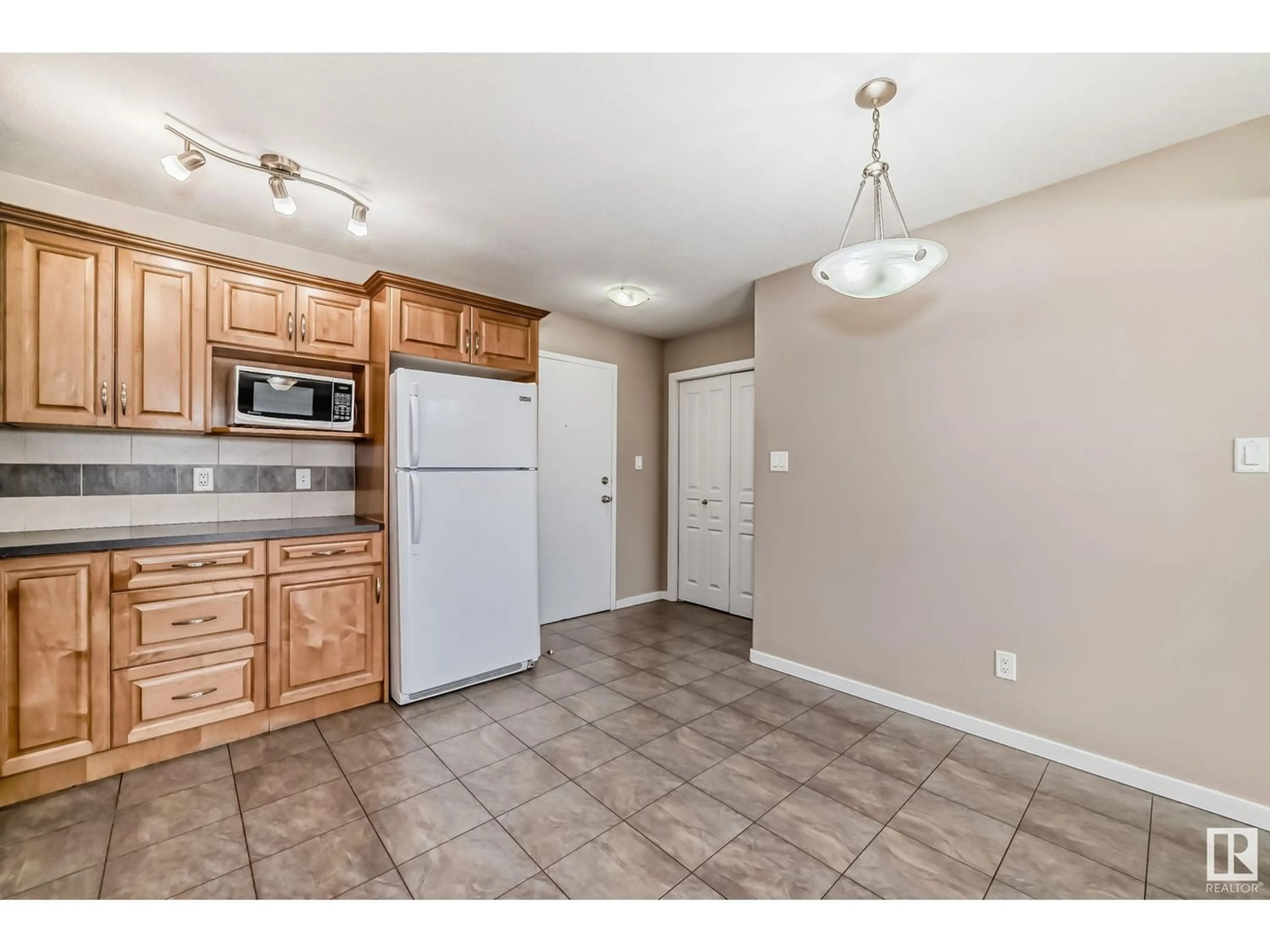 Standard kitchen for #104 11827 105 ST NW, Edmonton Alberta T5G2N1