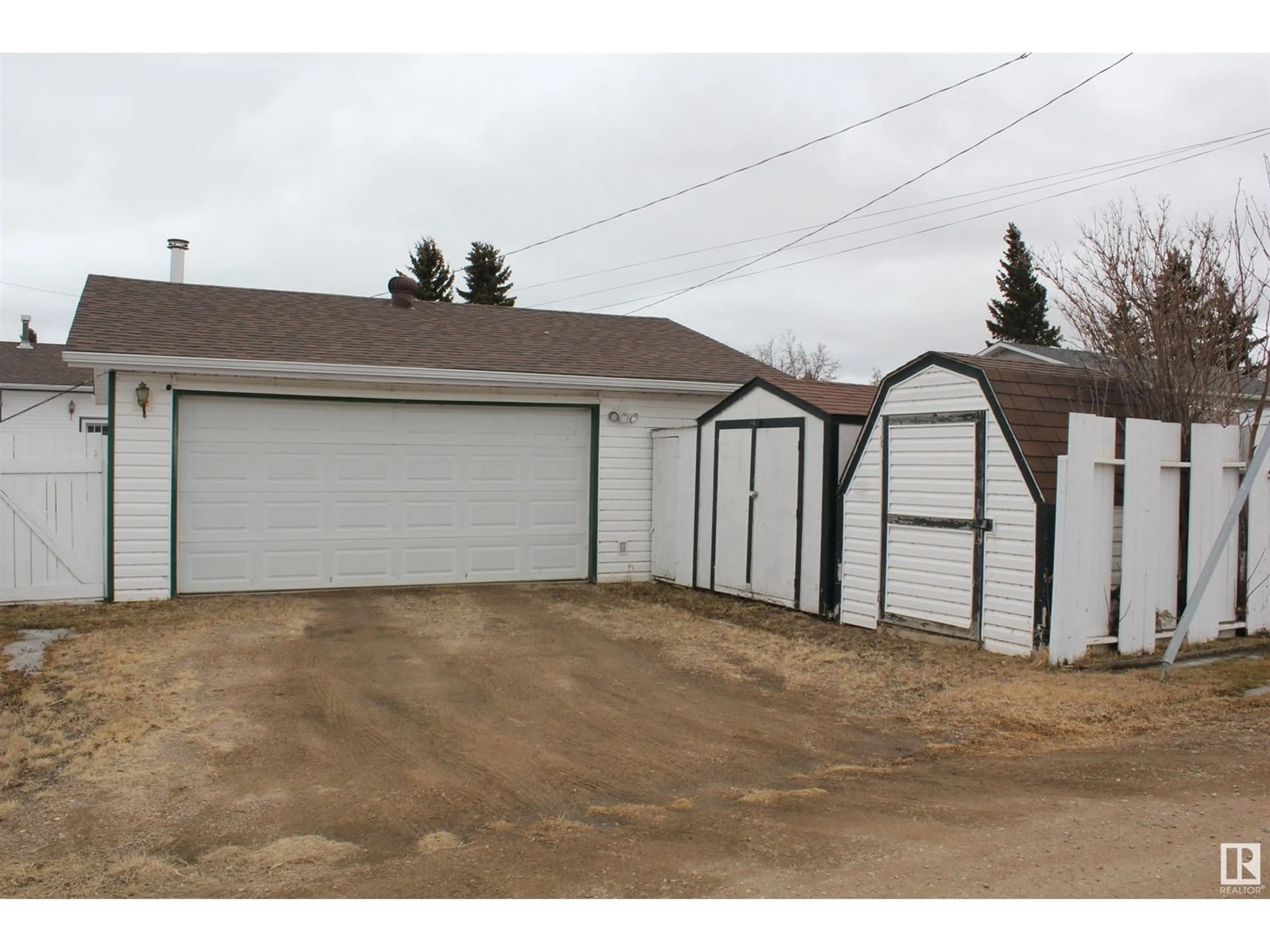 Shed for 5126 55 AV, St. Paul Town Alberta T0A3A1