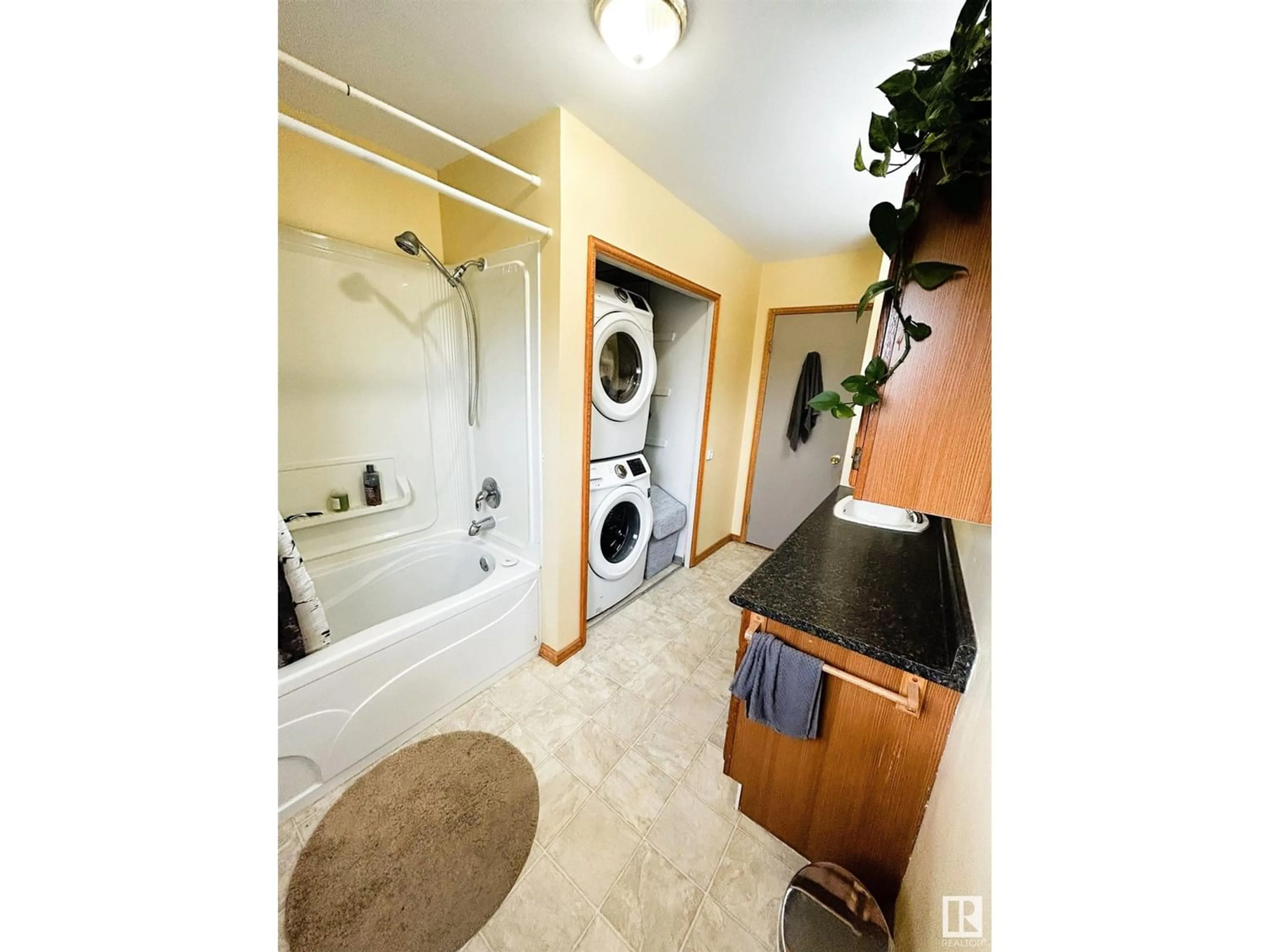 Laundry room for 4313 51 ST, Smoky Lake Town Alberta T0A3C0