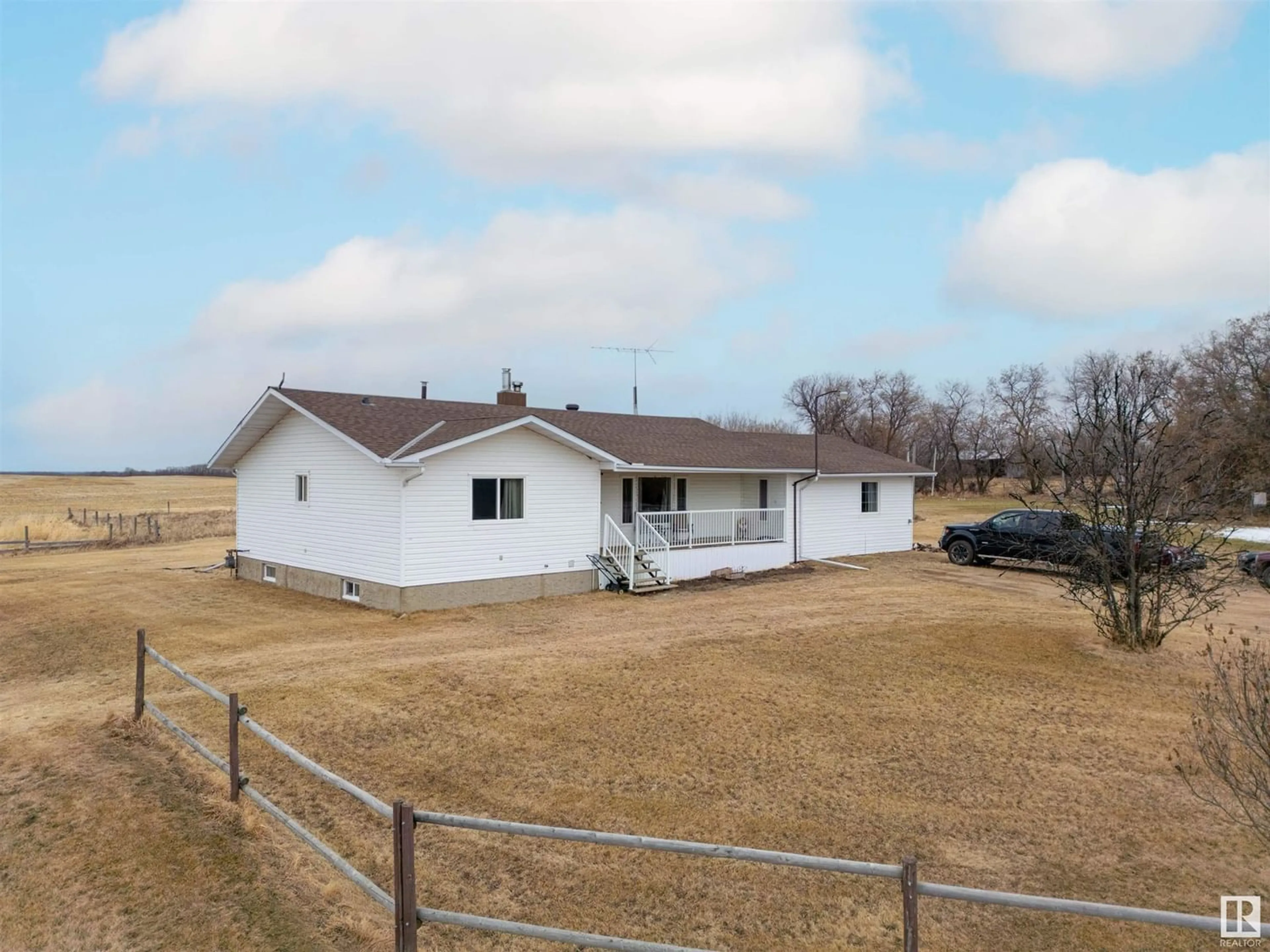Frontside or backside of a home for 59251 RGE RD 172, Rural Smoky Lake County Alberta T0A3C0