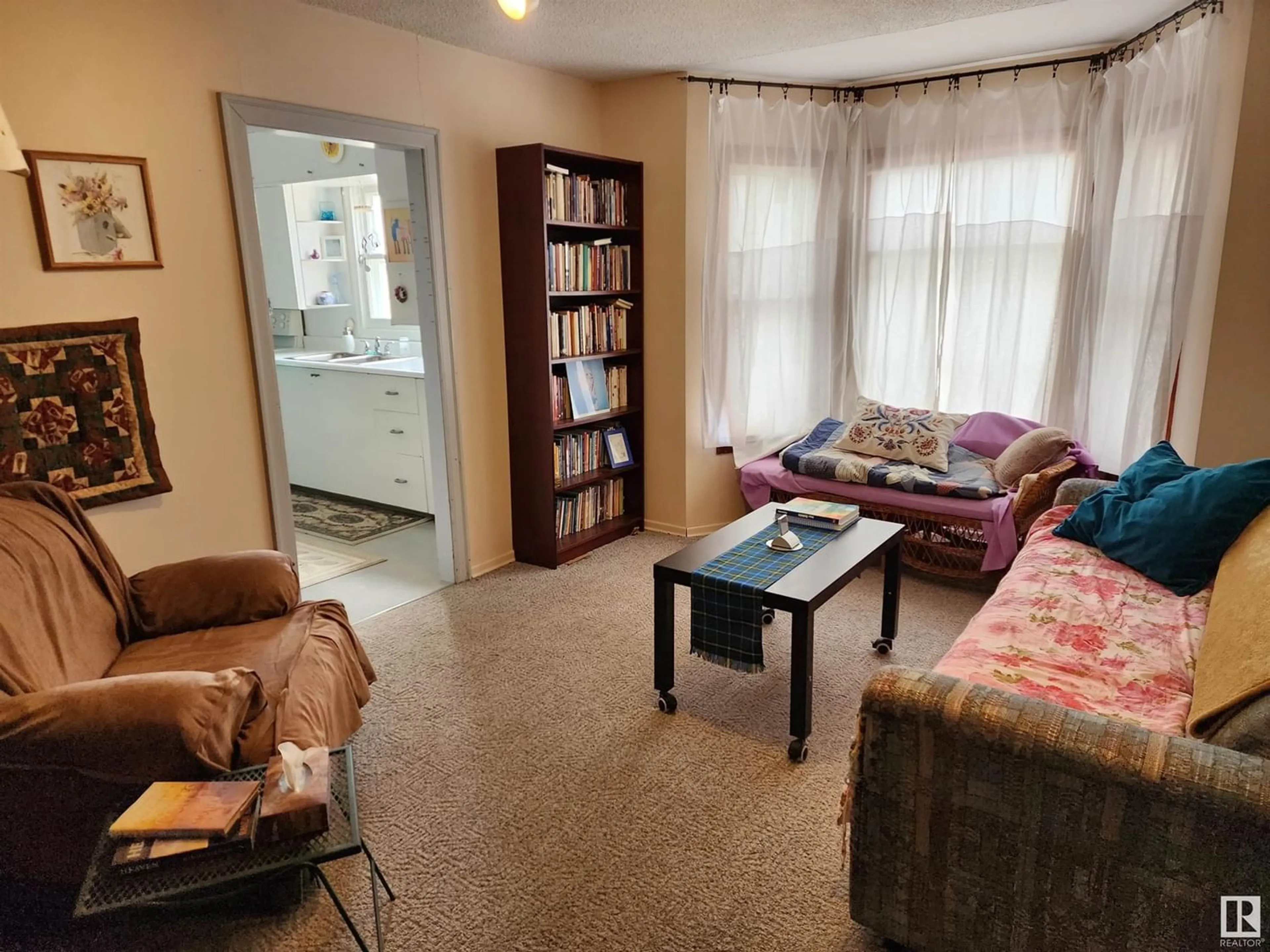 Living room, unknown floor for 5333 49 AV, Elk Point Alberta T0A1A0