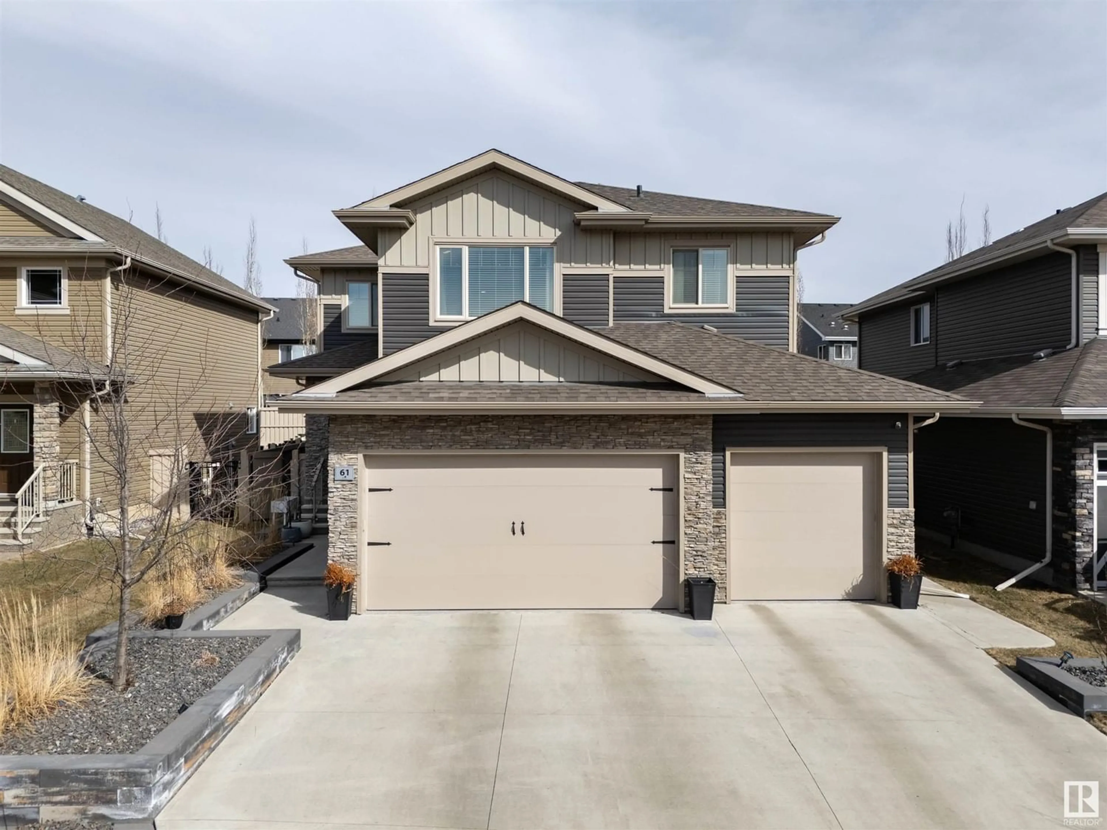 Frontside or backside of a home for 61 EXECUTIVE WY, St. Albert Alberta T8N4G6