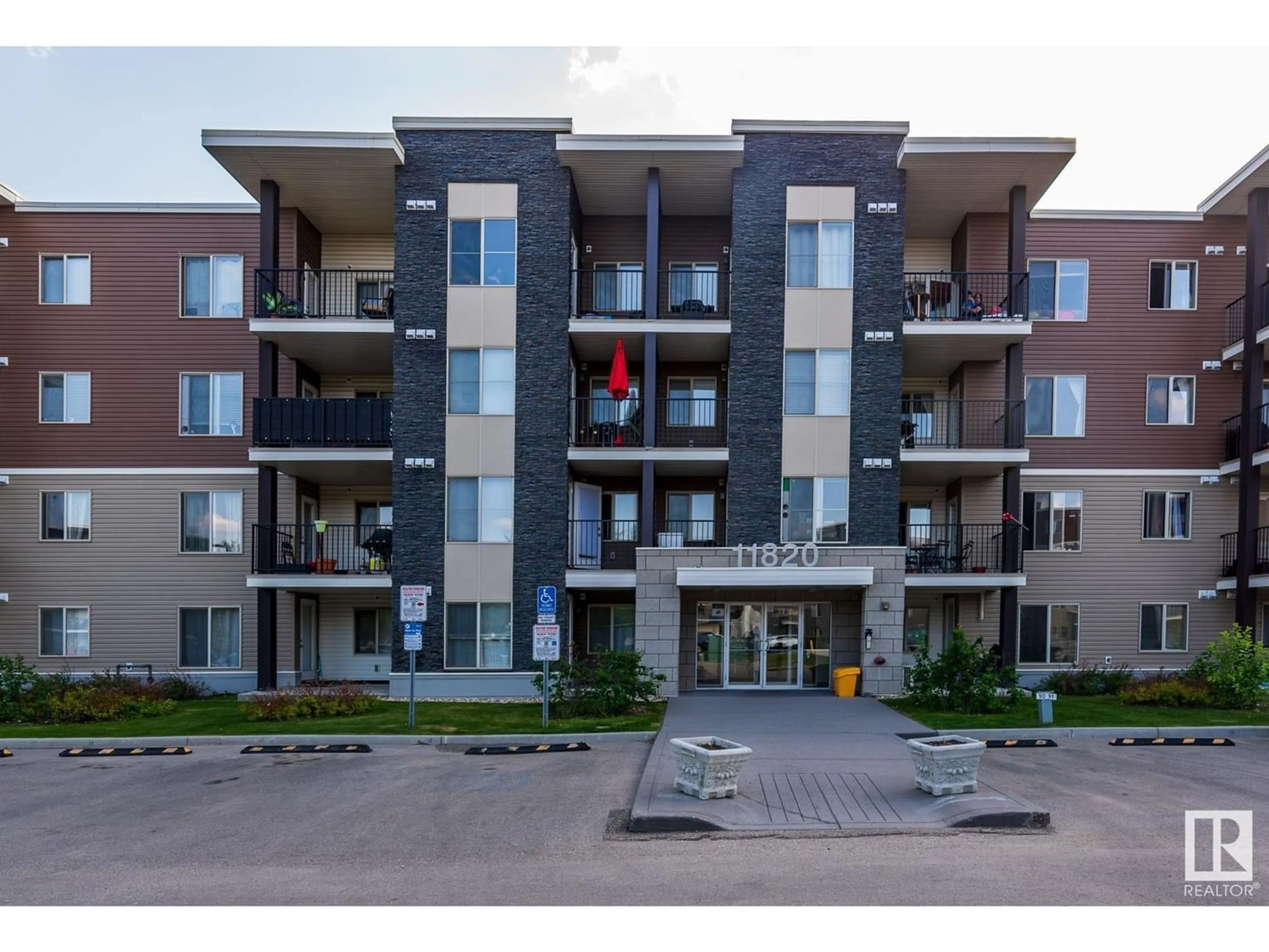 A pic from exterior of the house or condo for #108 11820 22 AV SW, Edmonton Alberta T6W2A2