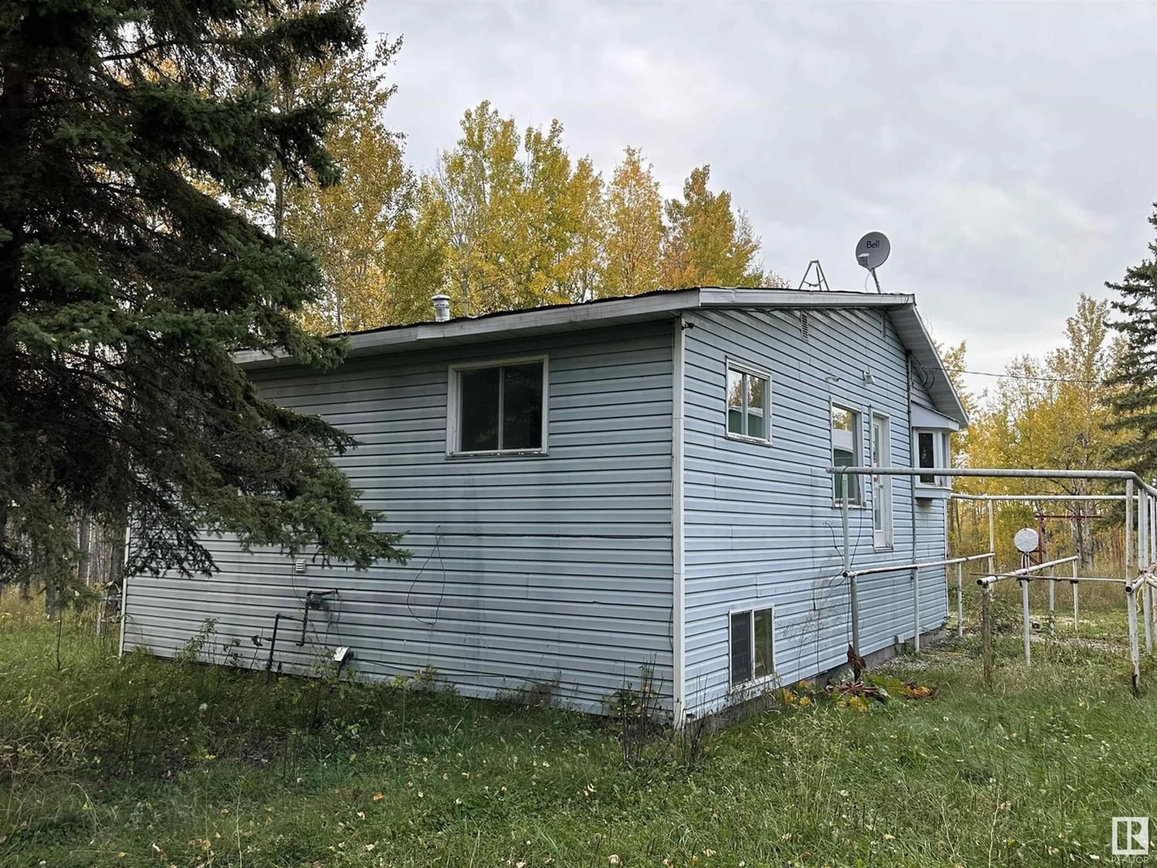 Shed for 47426 A & B RR63, Rural Brazeau County Alberta T0C0S0