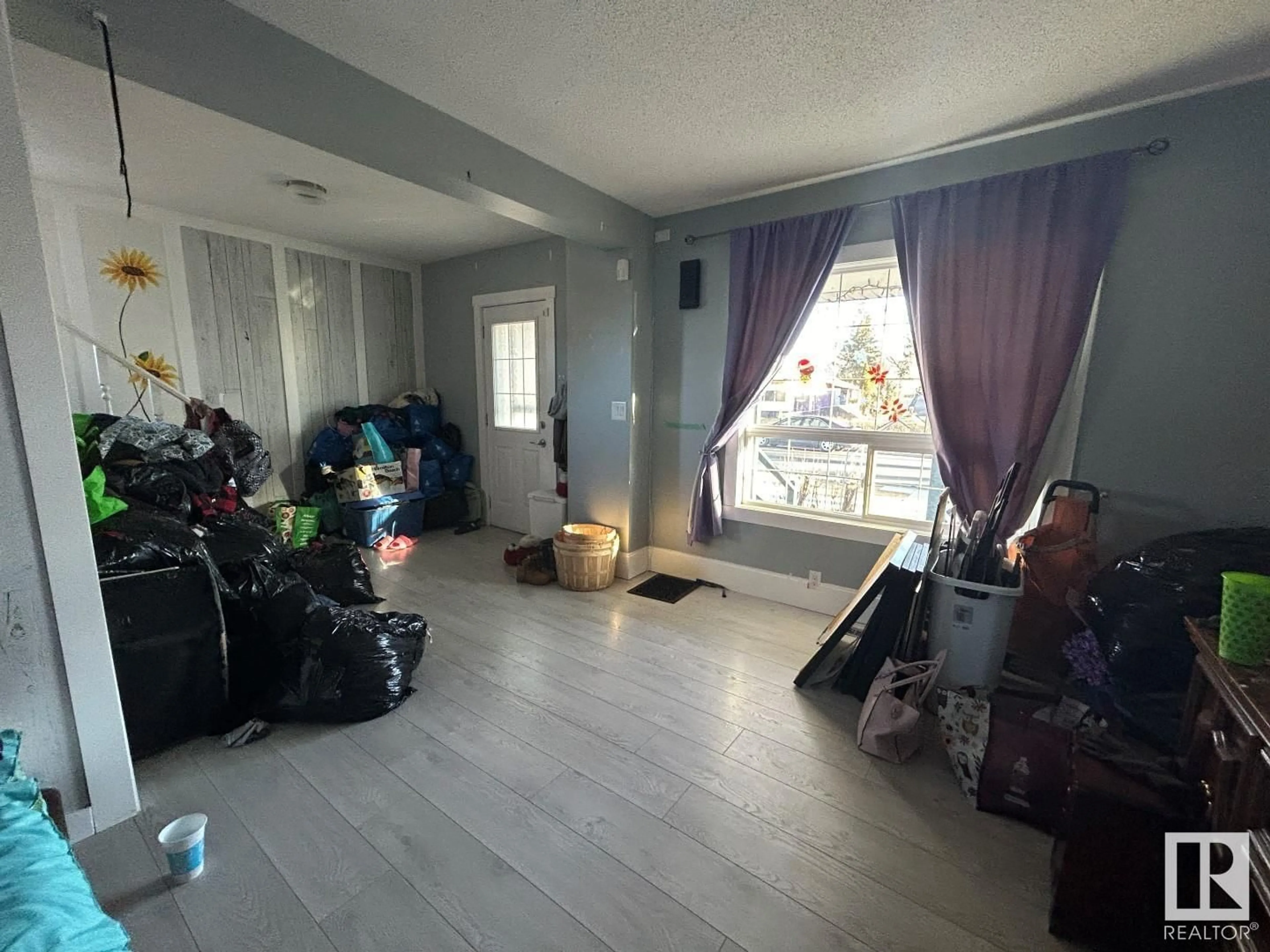 A pic of a room for 12944 116 ST NW, Edmonton Alberta T5E5H4