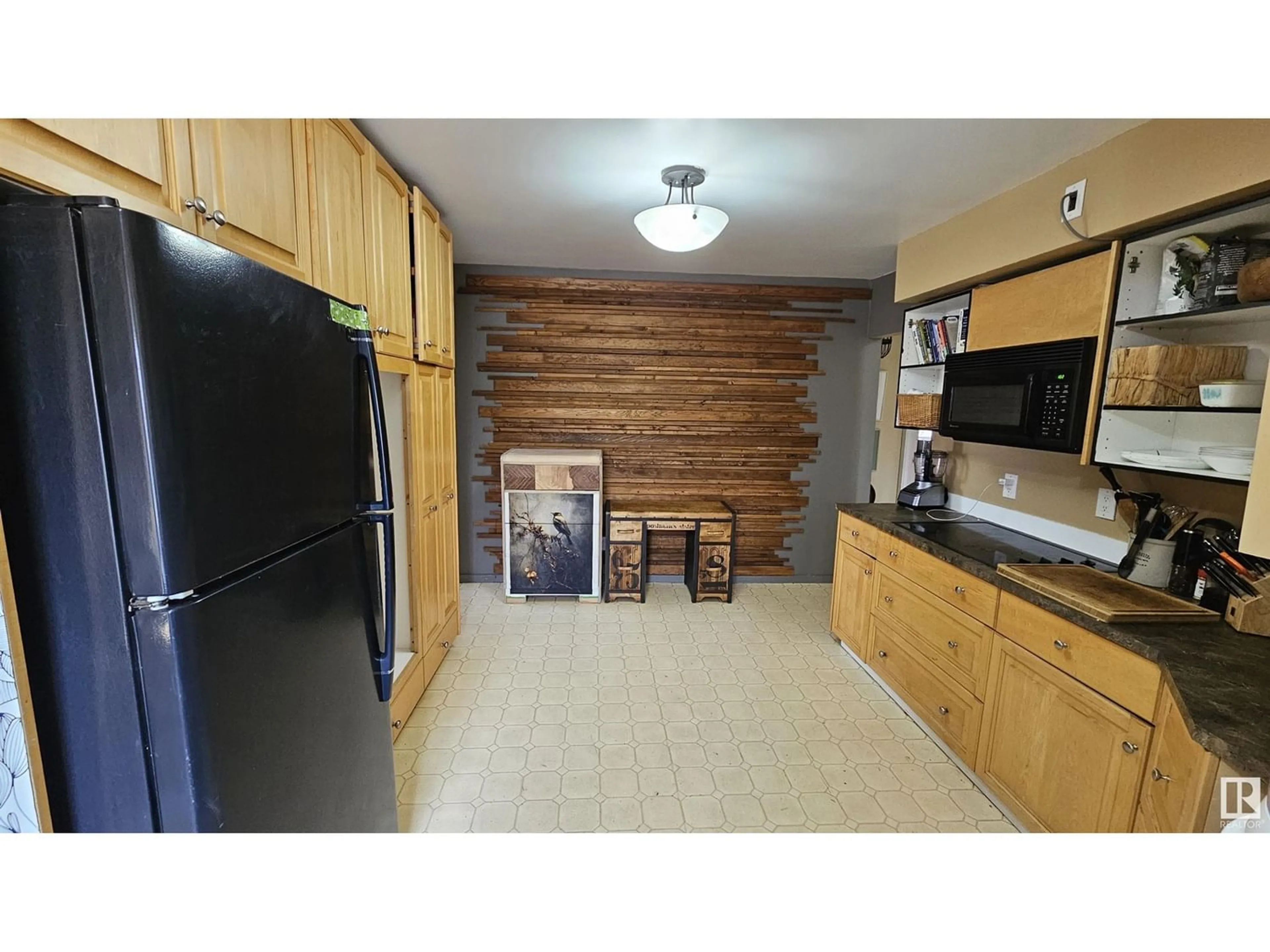 Kitchen for 19301 Township Rd 515A, Rural Beaver County Alberta T0B4J5