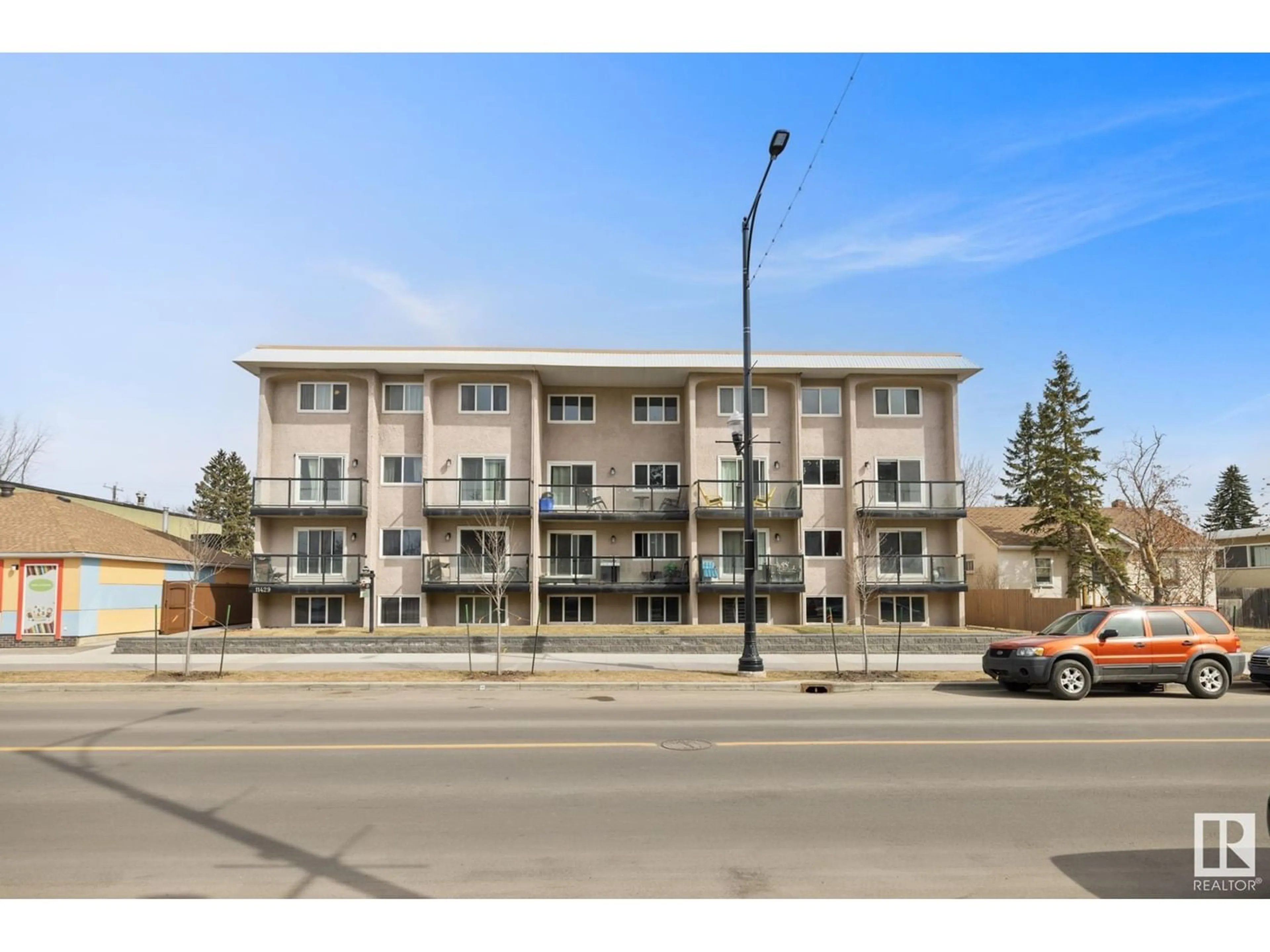 A pic from exterior of the house or condo for #210 11429 124 ST NW, Edmonton Alberta T5M0K4