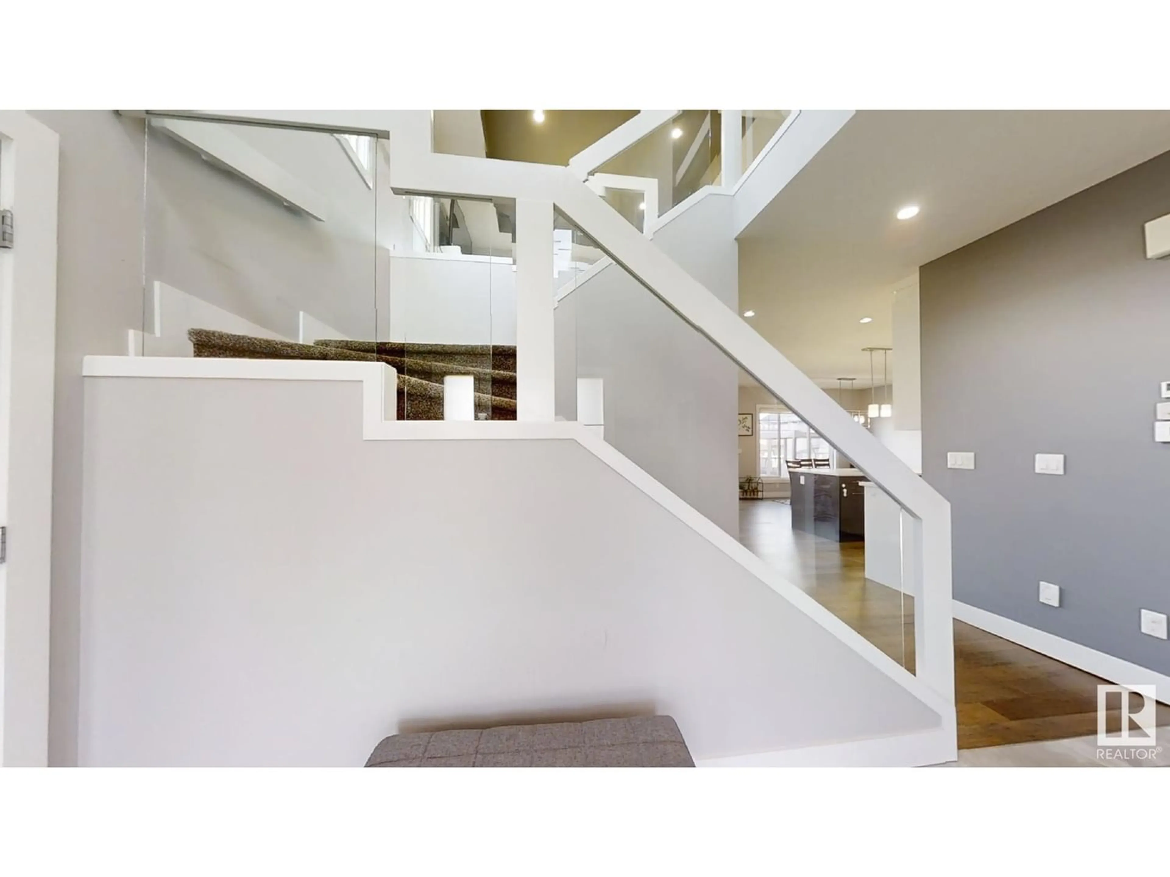 Stairs for 6028 19 AV SW, Edmonton Alberta T6X0P6