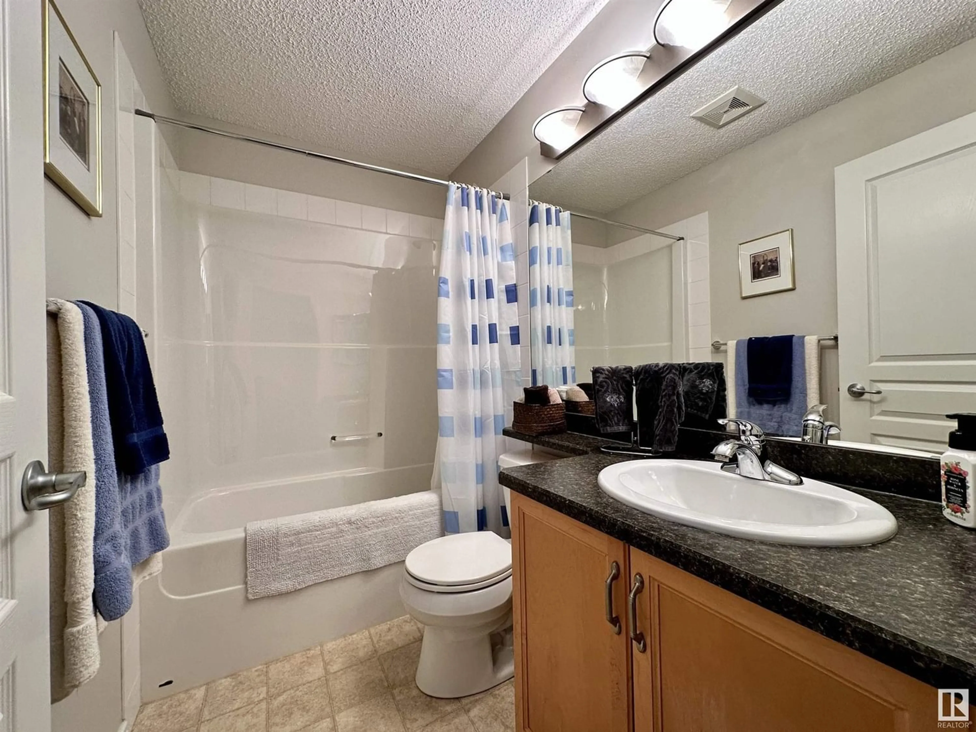 Standard bathroom for #127 16035 132 ST NW NW, Edmonton Alberta T6V0B4