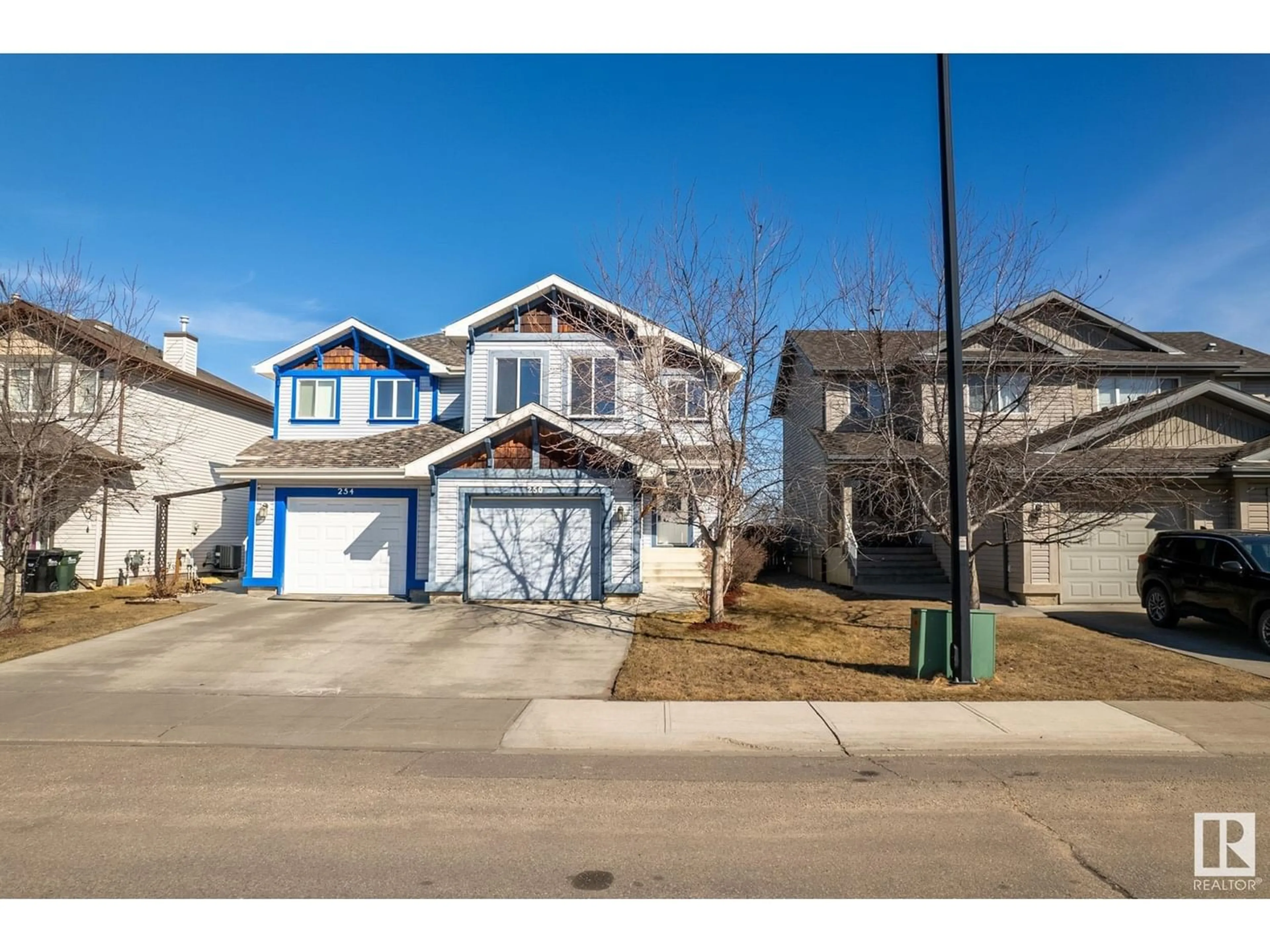 Frontside or backside of a home for 250 SUMMERTON CR, Sherwood Park Alberta T8H2V6