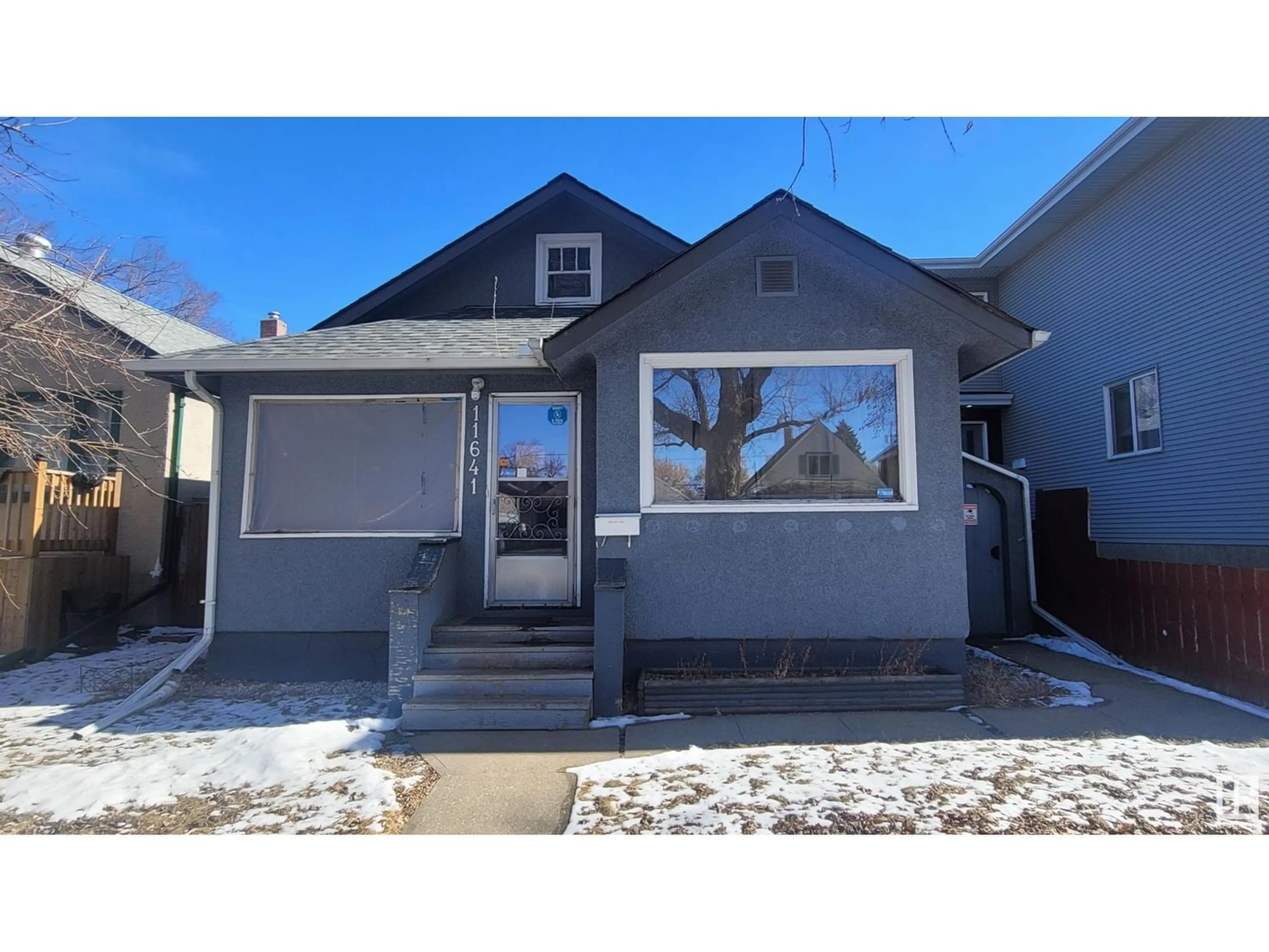 Frontside or backside of a home for 11641 92 ST NW, Edmonton Alberta T5G1A1