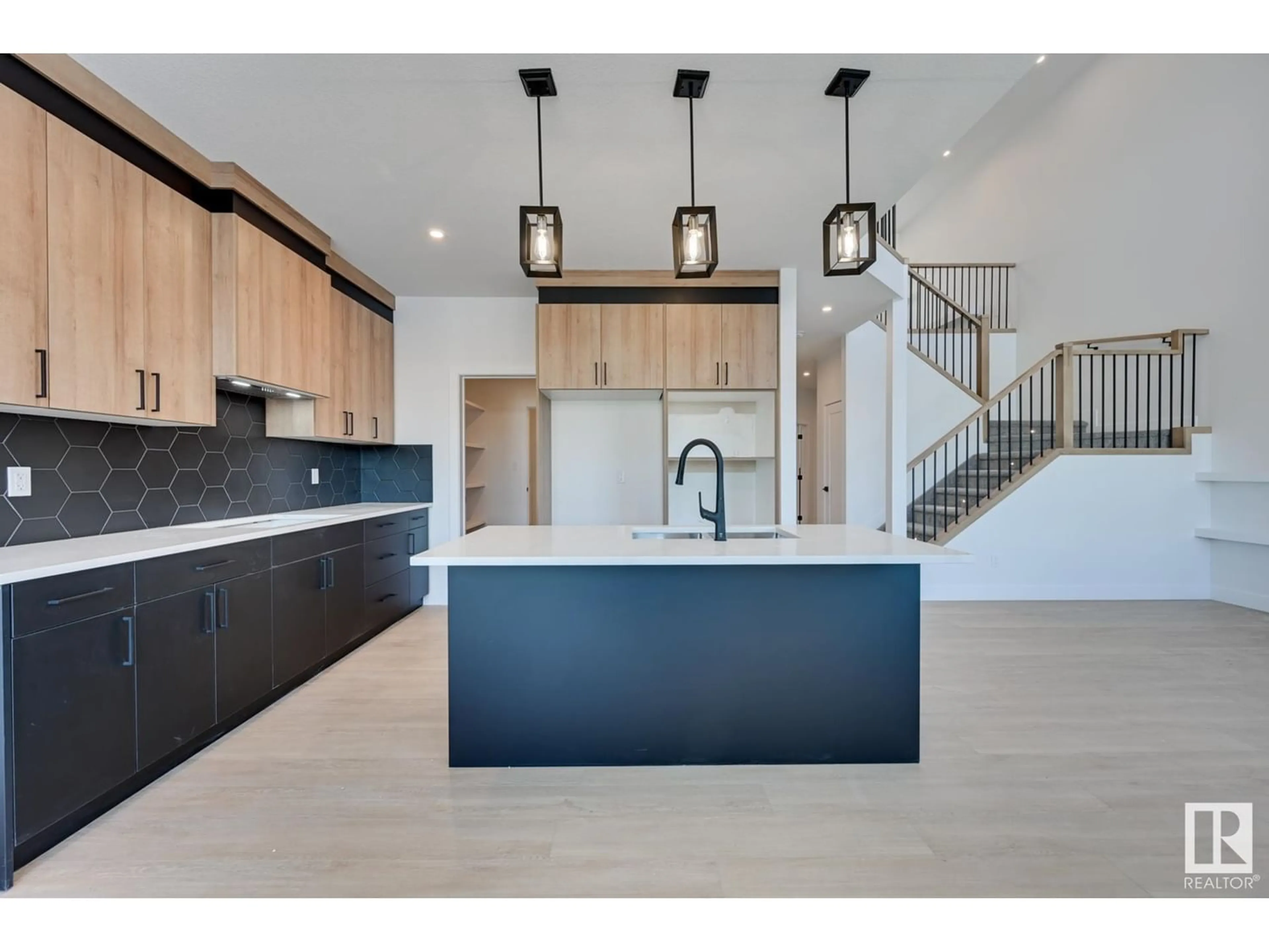 Contemporary kitchen for 6 WYNN RD, Fort Saskatchewan Alberta X0X0X0