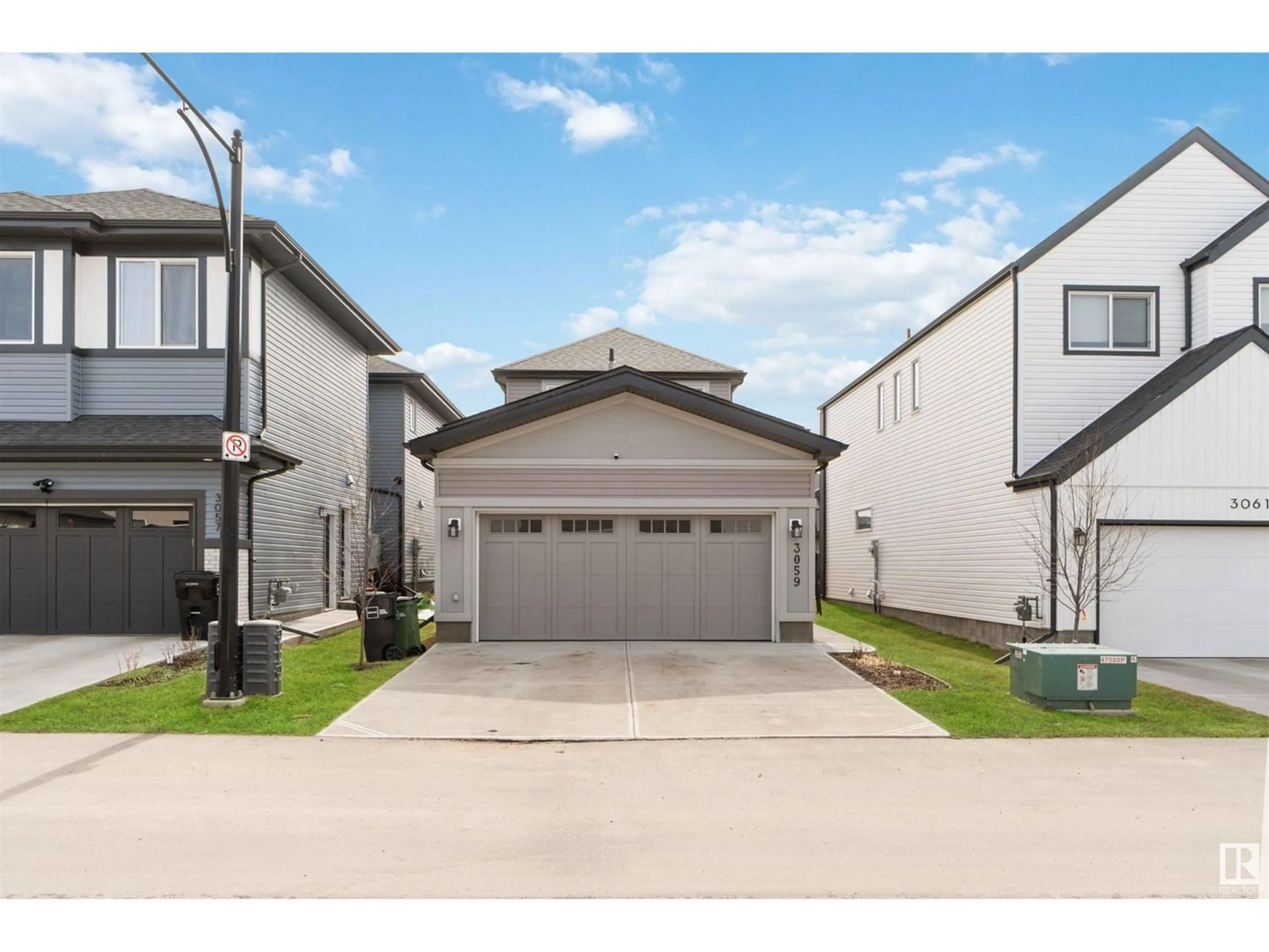 A pic from exterior of the house or condo for 3059 COUGHLAN LN SW SW, Edmonton Alberta T6W0C3