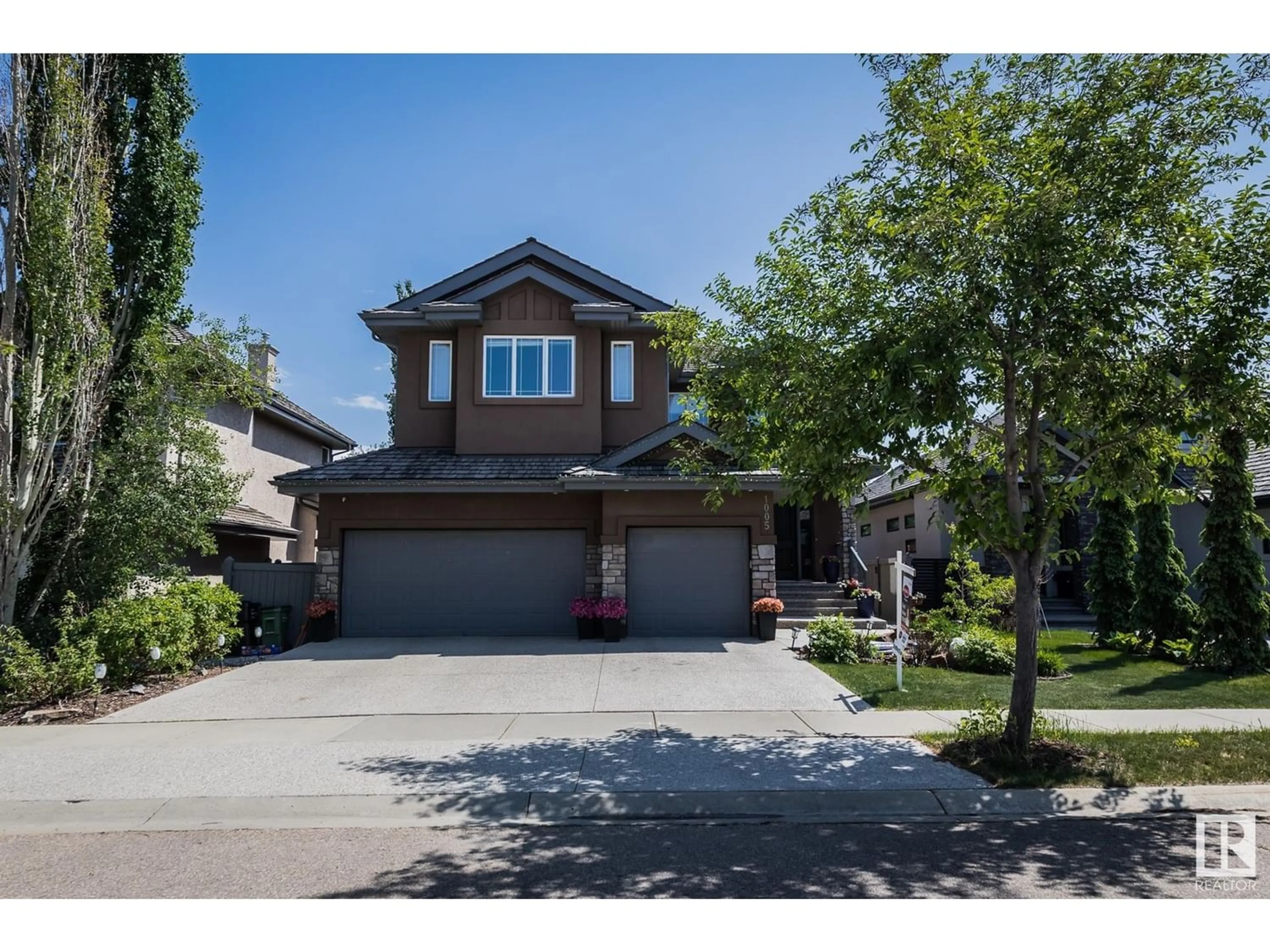 Frontside or backside of a home for 1005 Downey Way NW, Edmonton Alberta T6M2V4