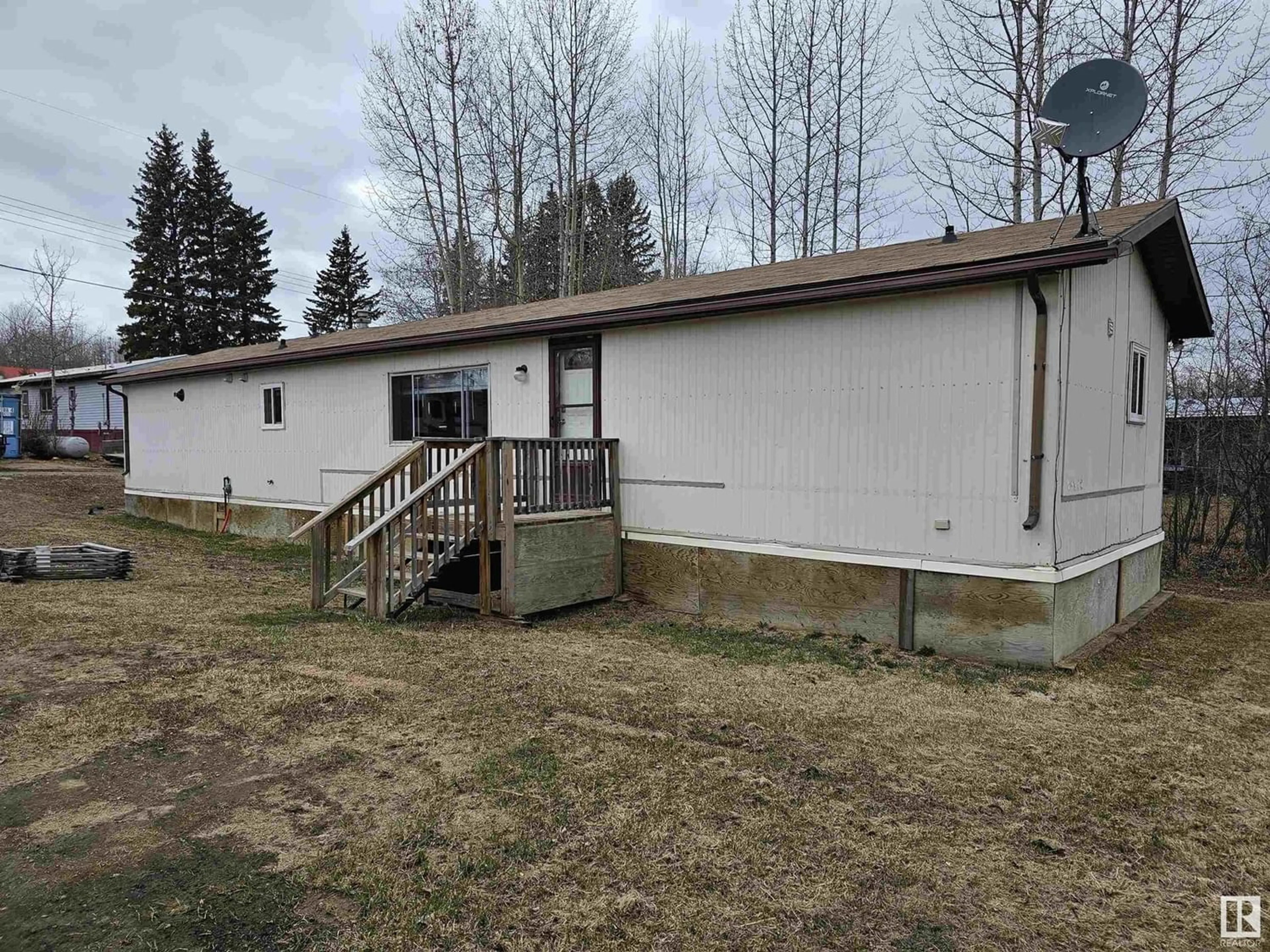 Outside view for 5205 45 ST, Lodgepole Alberta T0E1K0