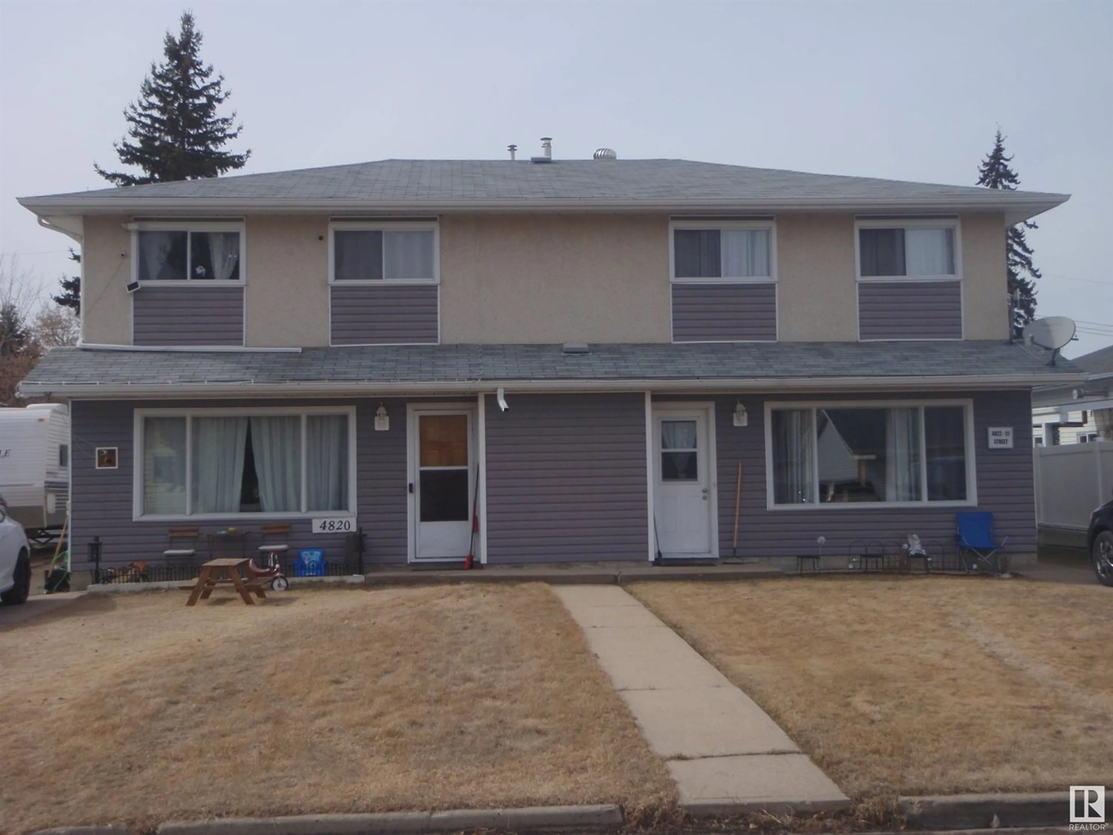 A pic from exterior of the house or condo for 4820 & 4822 - 51 ST, Barrhead Alberta T7N1G4