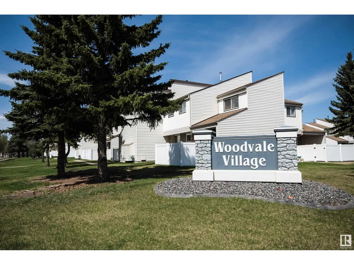 6 Woodvale VG NW, Edmonton, Alberta | Condo | Wahi