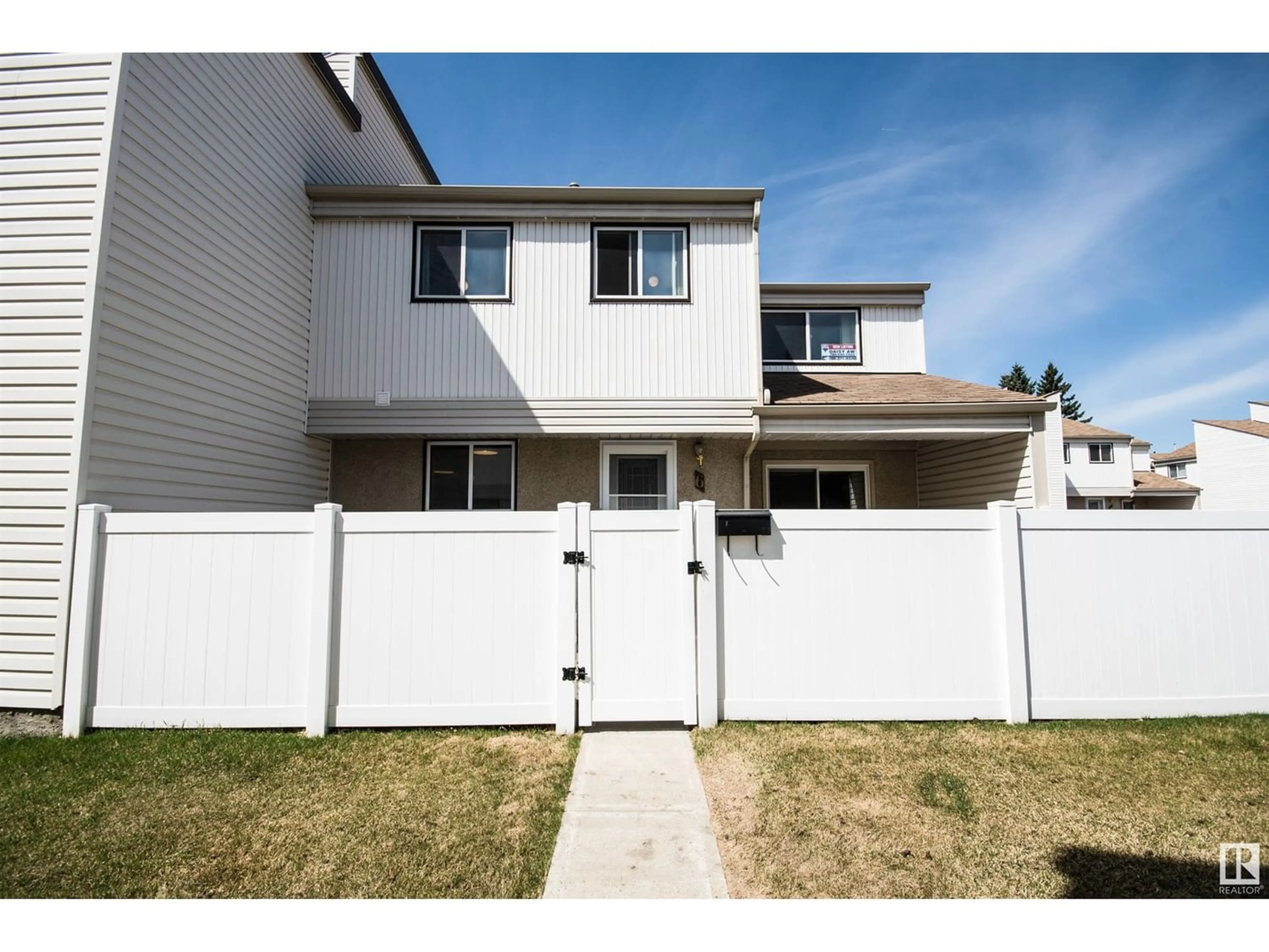 6 Woodvale VG NW, Edmonton, Alberta Condo Wahi