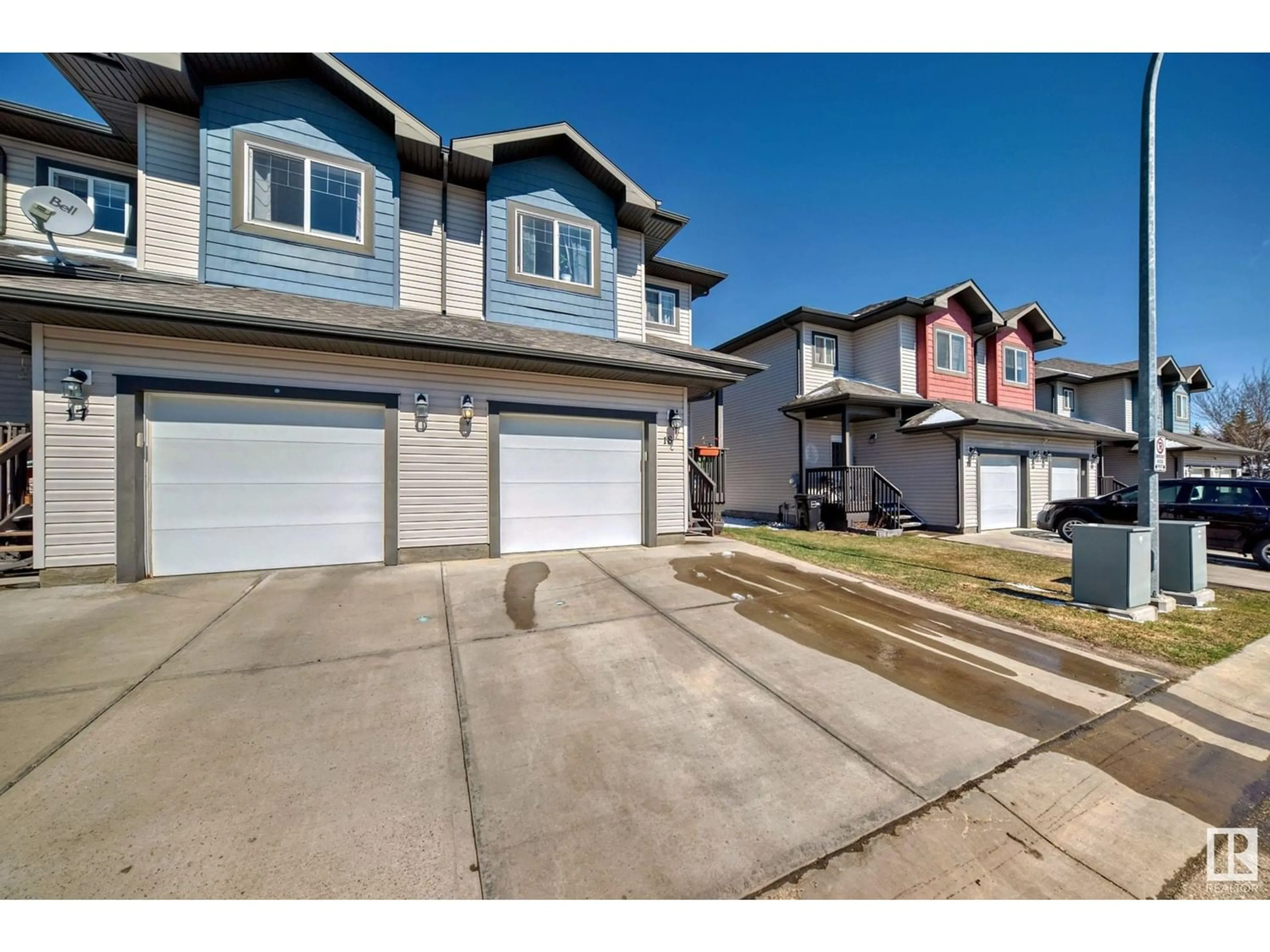 Frontside or backside of a home for #18 16004 54 ST NW, Edmonton Alberta T5Y0R1