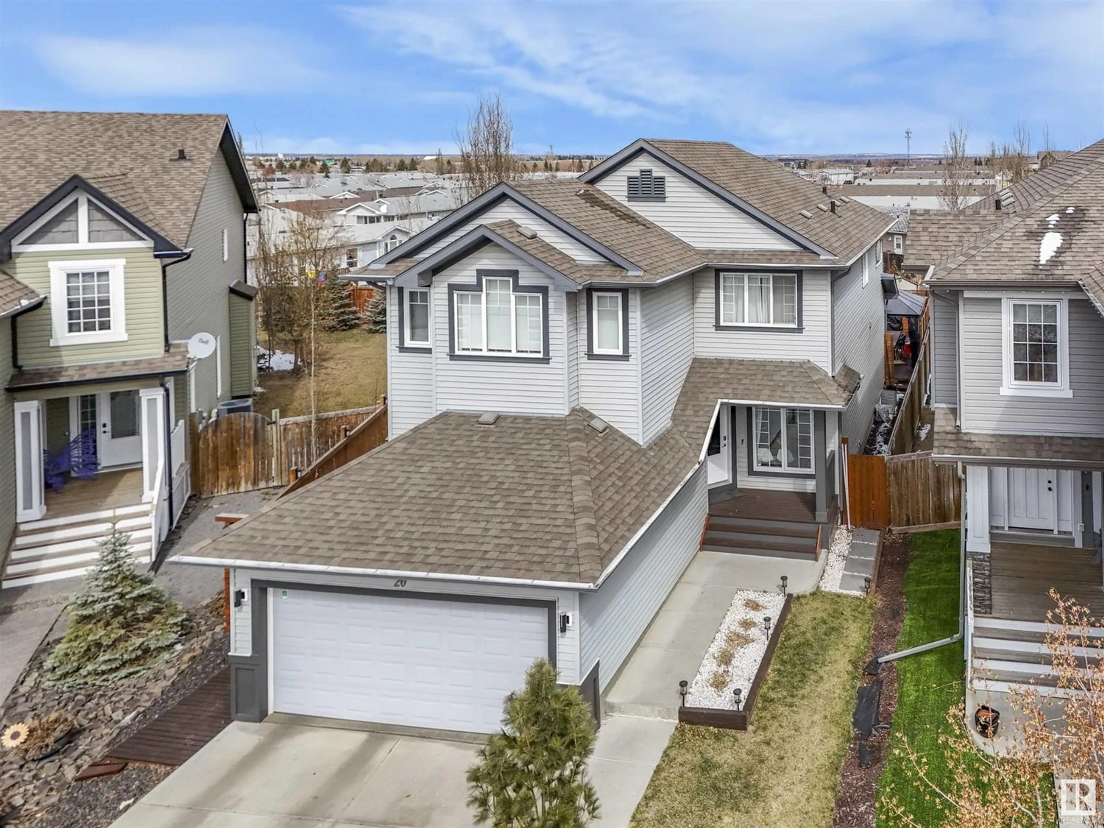 Frontside or backside of a home for 20 Springdale Point, Sherwood Park Alberta T8H0S3