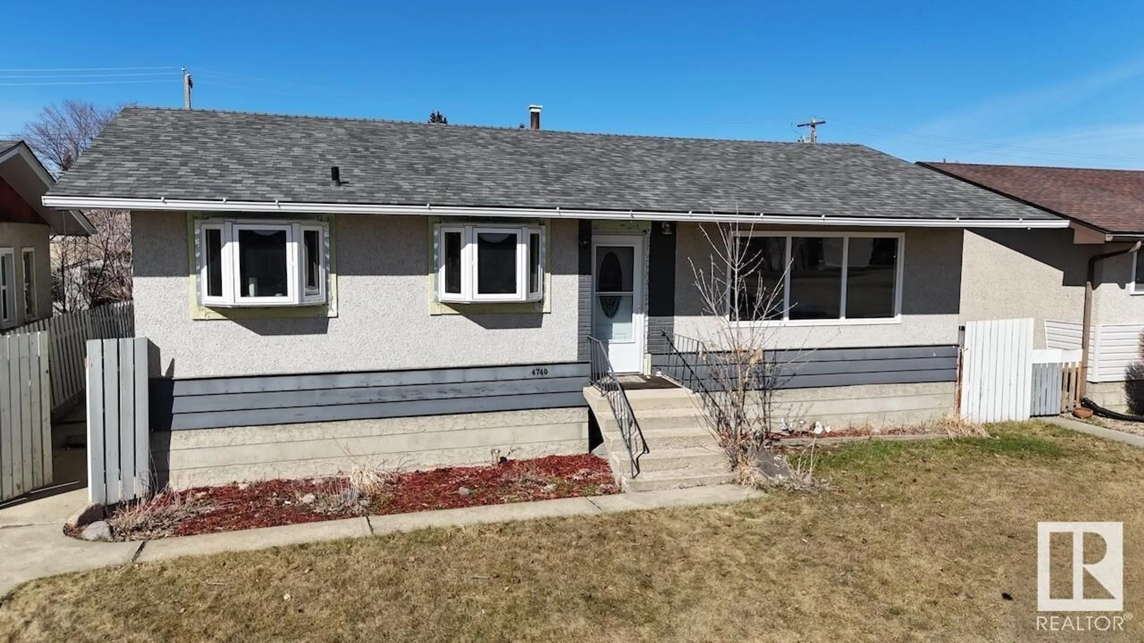 Frontside or backside of a home for 4740 46 ST, Drayton Valley Alberta T7A1H5