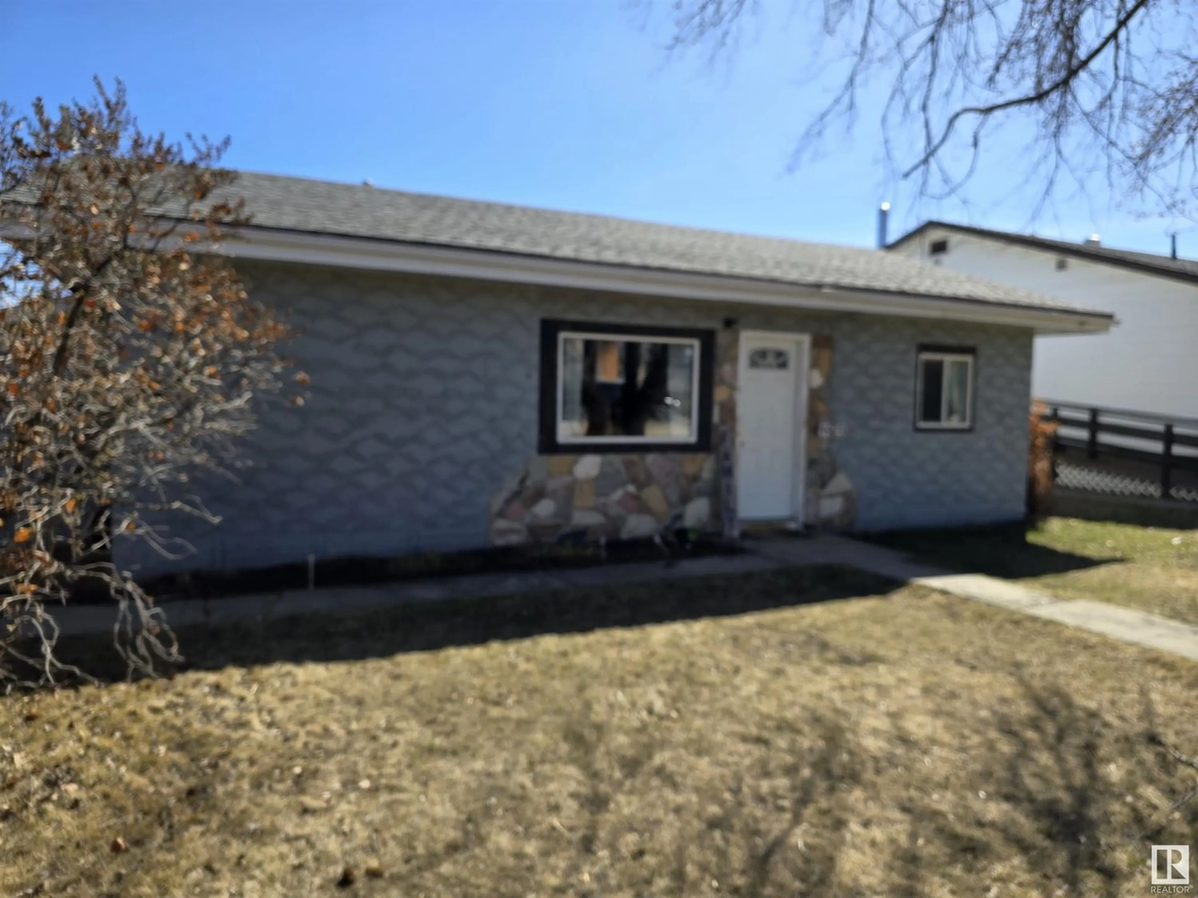 Frontside or backside of a home for 4925 46 ST, Drayton Valley Alberta T7A1H4