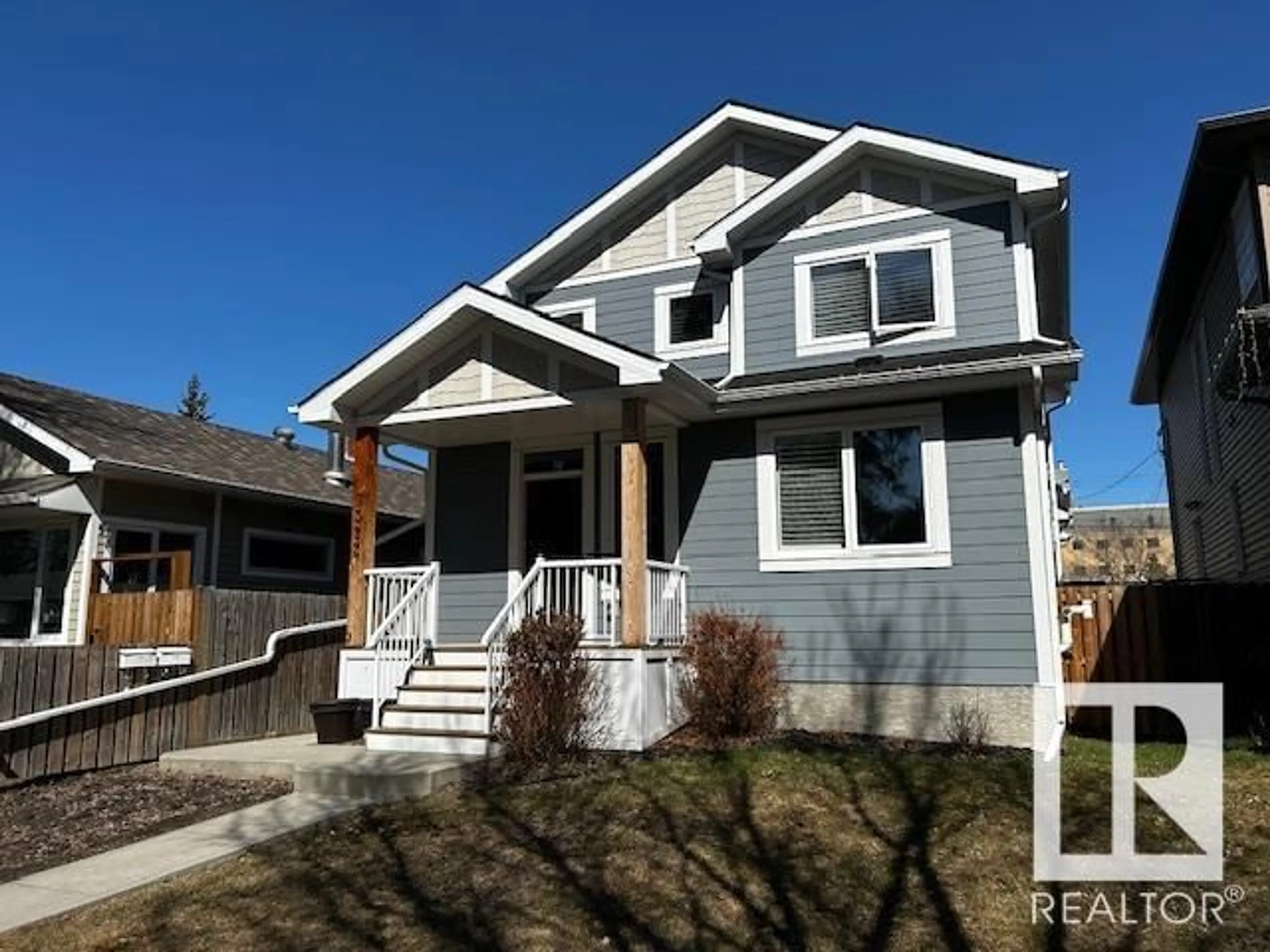 Frontside or backside of a home for 9322 81 AV NW, Edmonton Alberta T6C0X3