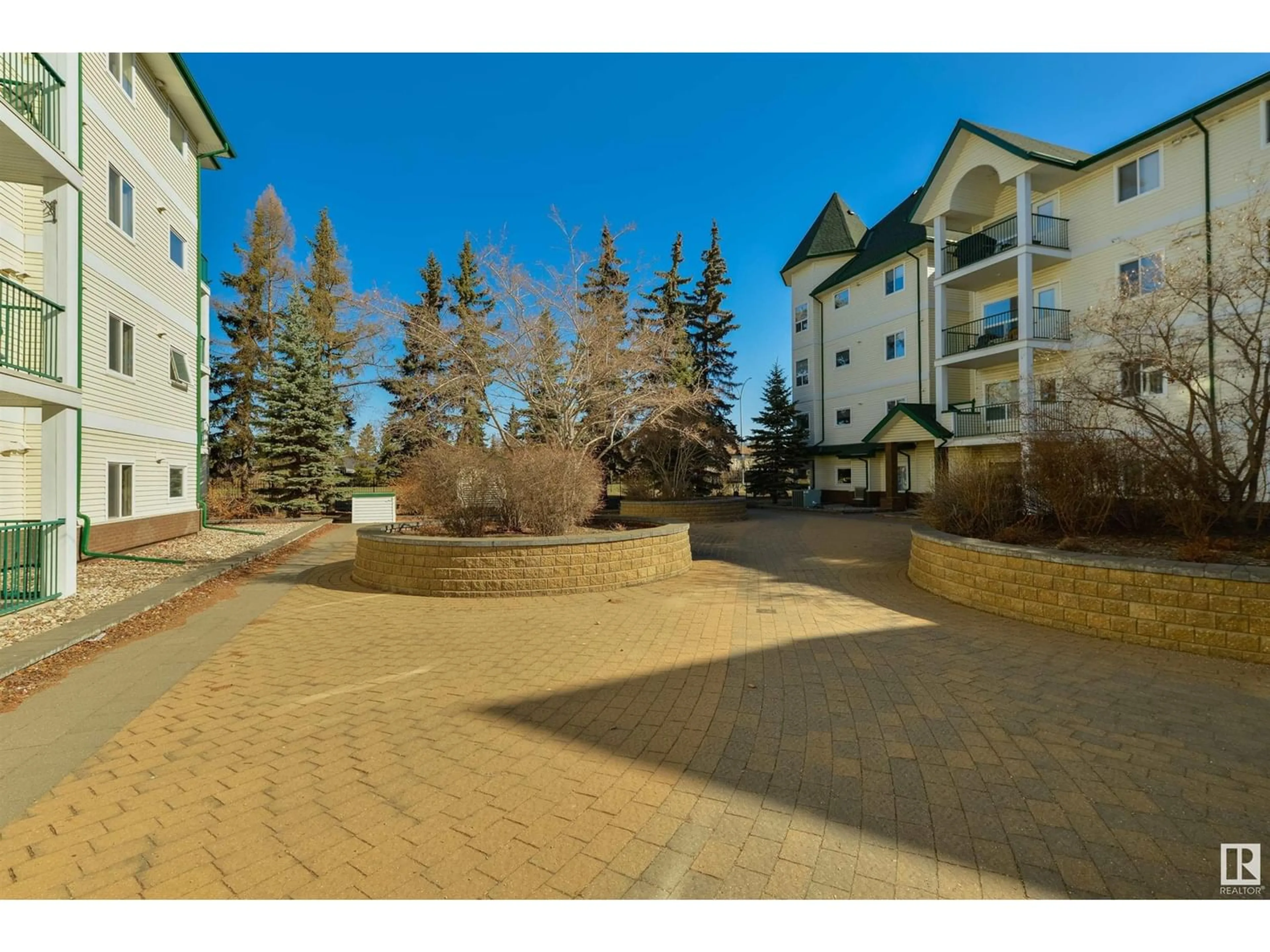 A pic from exterior of the house or condo for #204 13625 34 ST NW, Edmonton Alberta T5A0E3